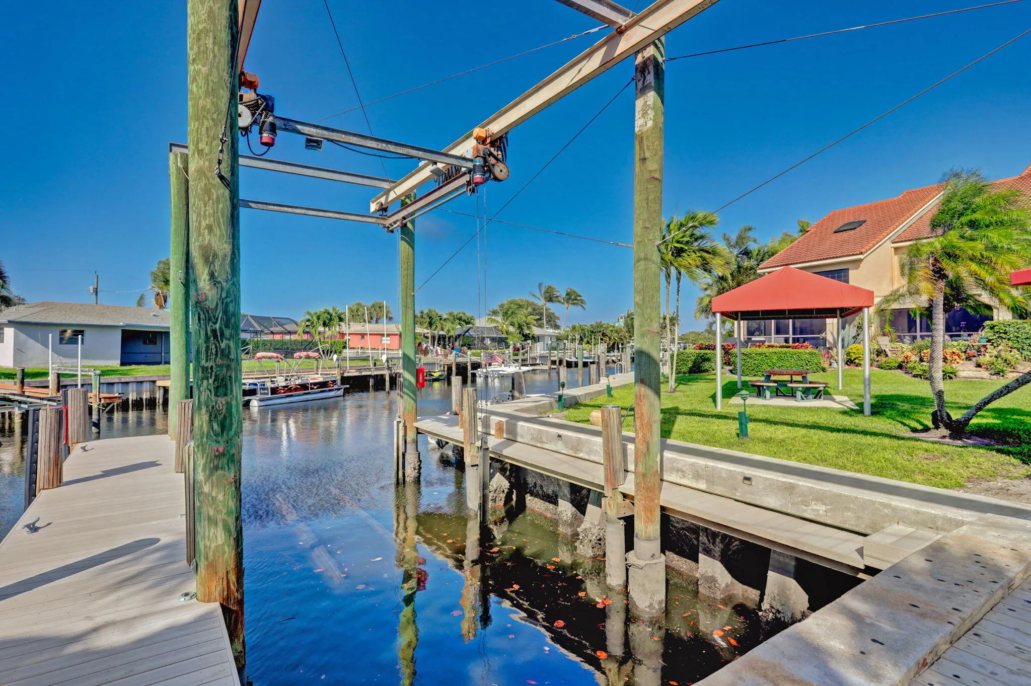 2439 Treasure Isle Drive #Unit 7