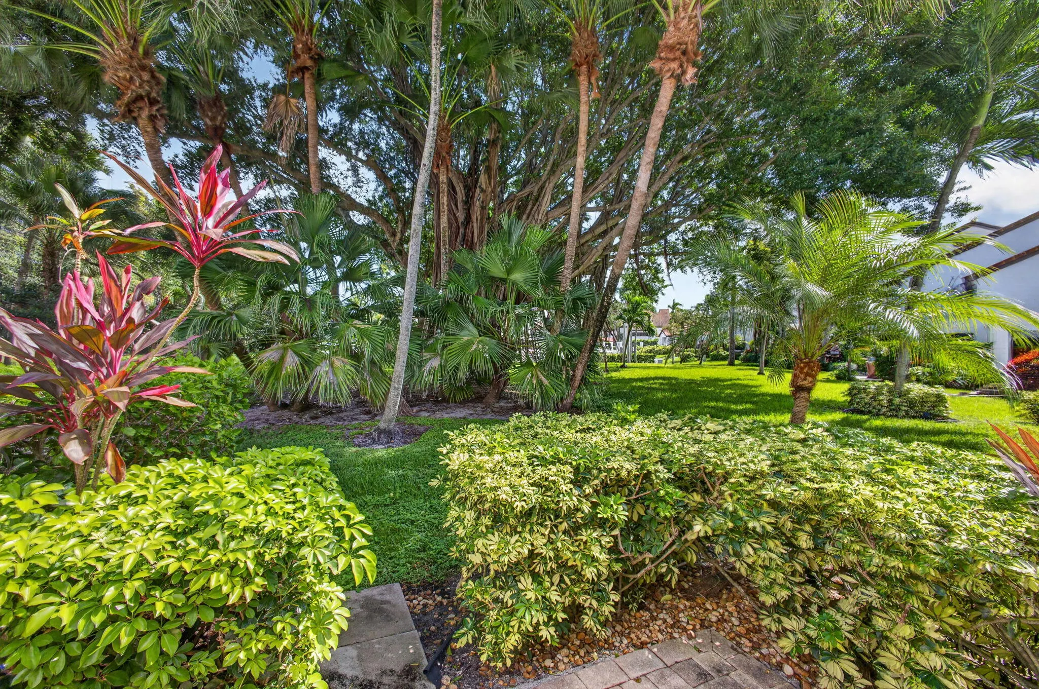 2439 Treasure Isle Drive #Unit 7