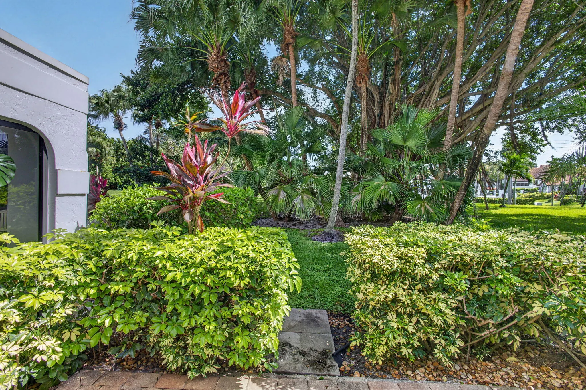 2439 Treasure Isle Drive #Unit 7