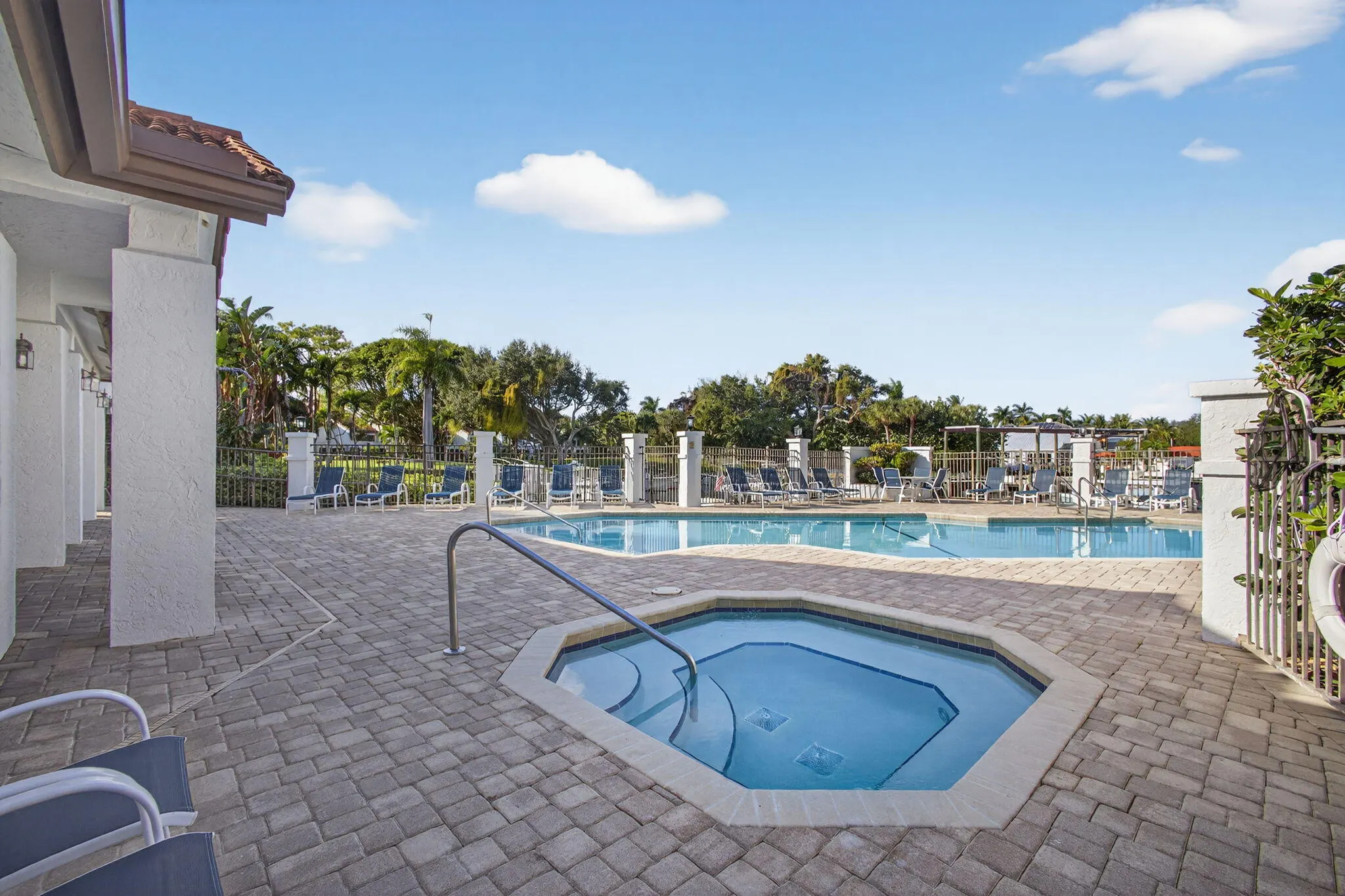 2439 Treasure Isle Drive #Unit 7