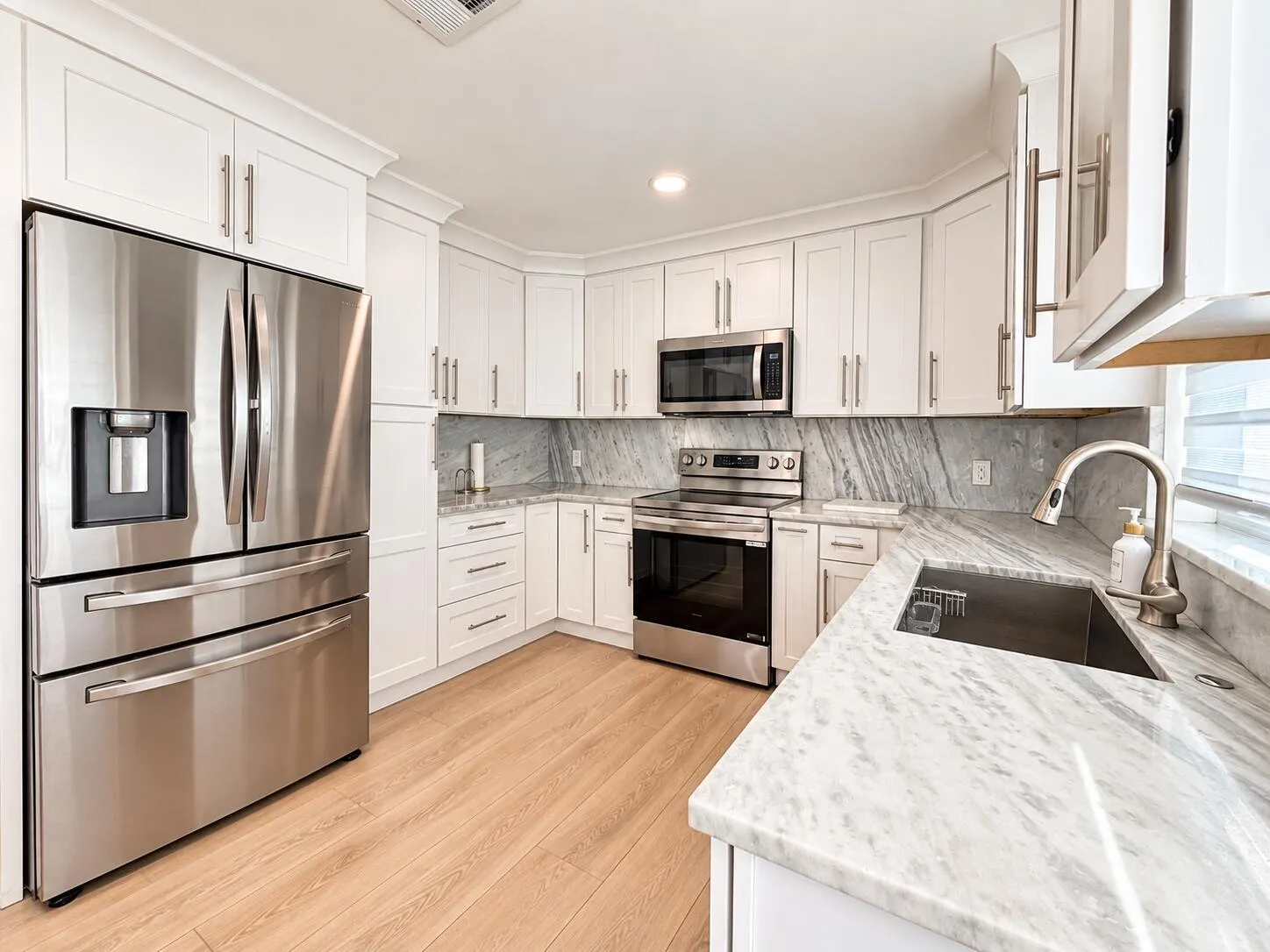 4136 LINDA Lane #1