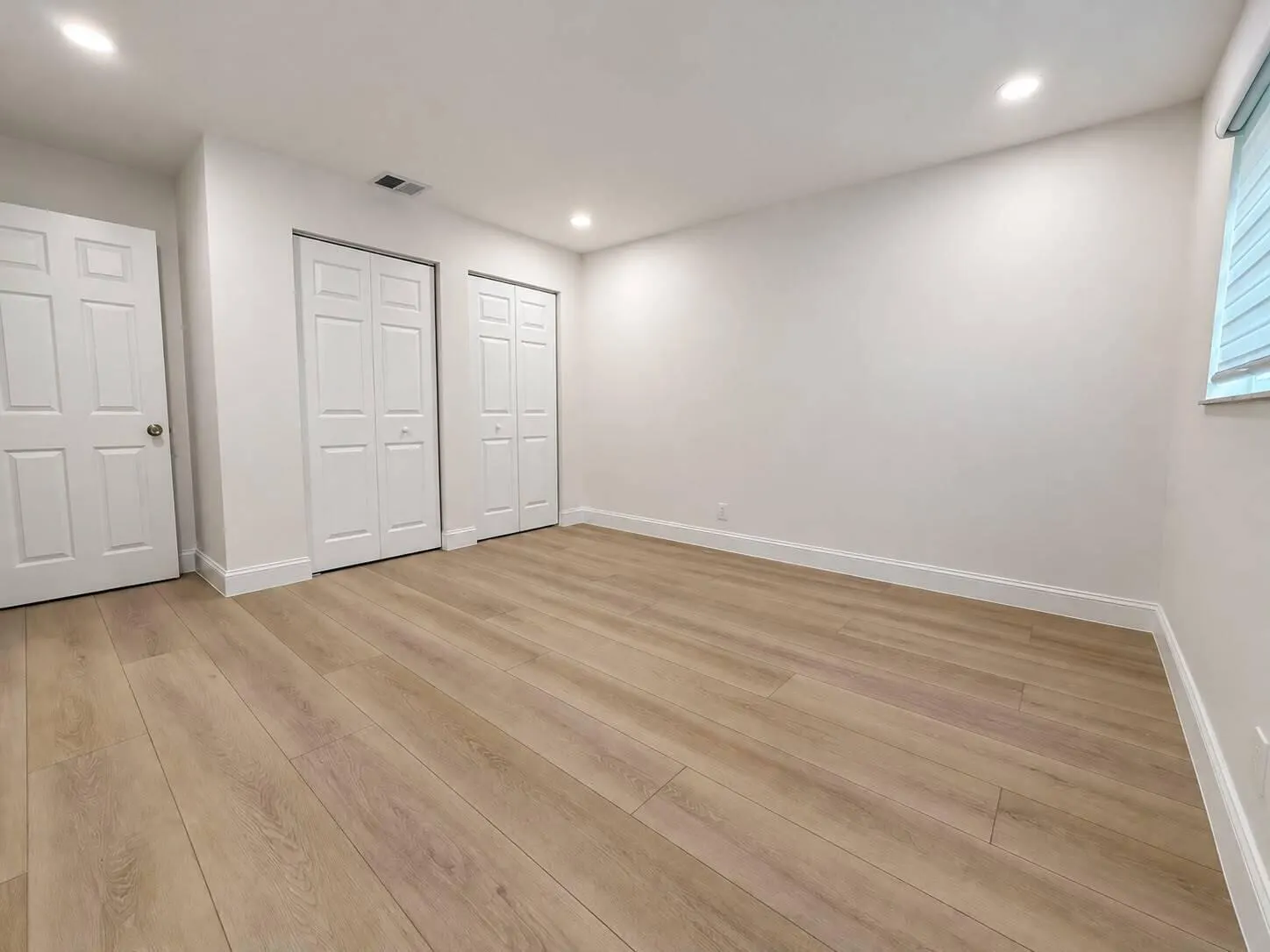 4136 LINDA Lane #1