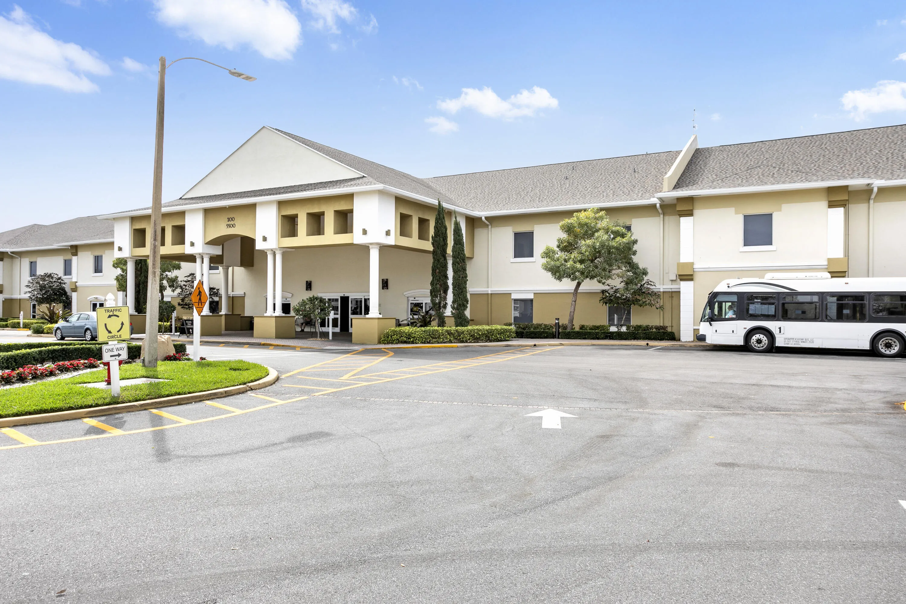 238 Chatham L