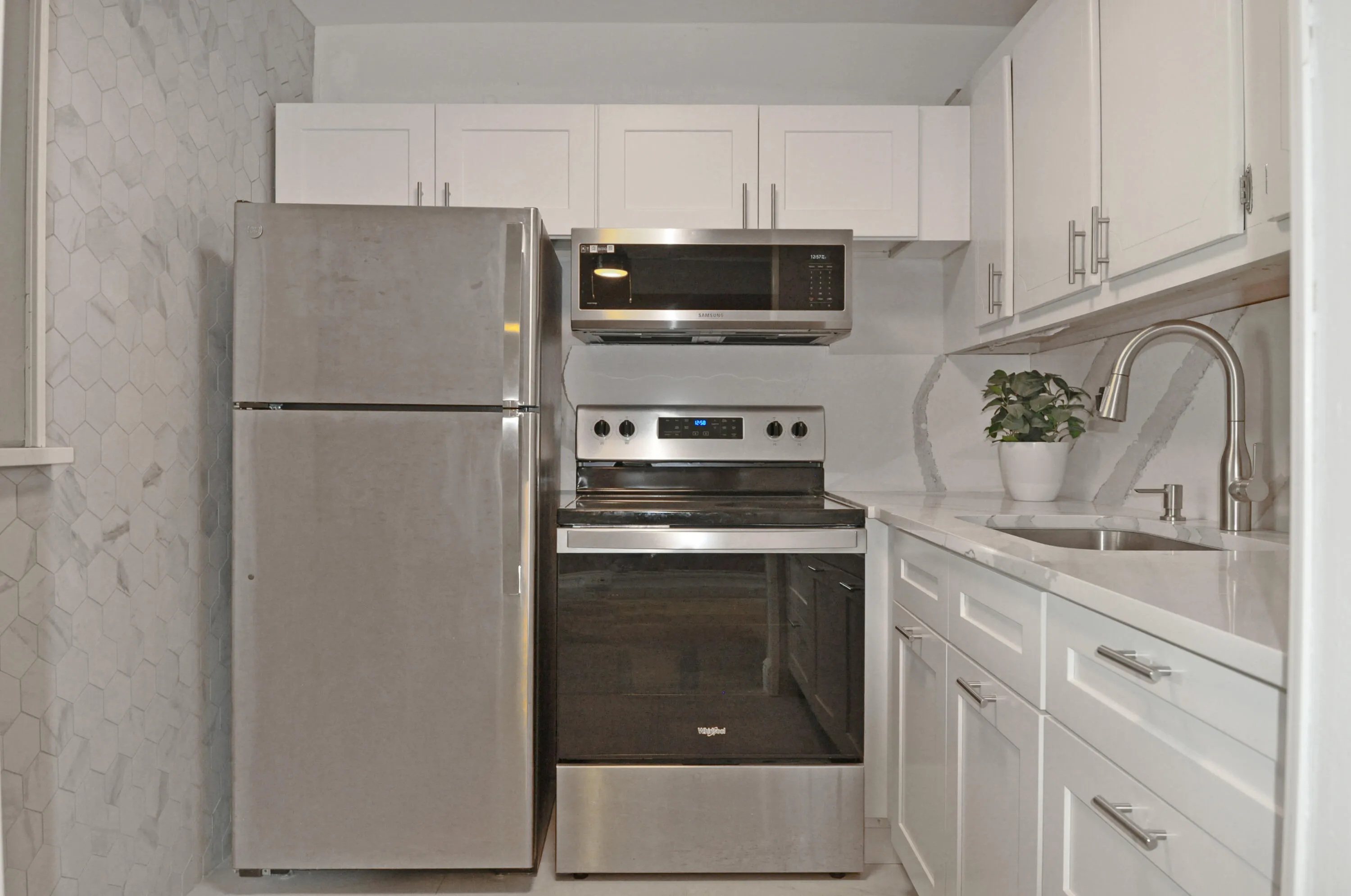 238 Chatham L