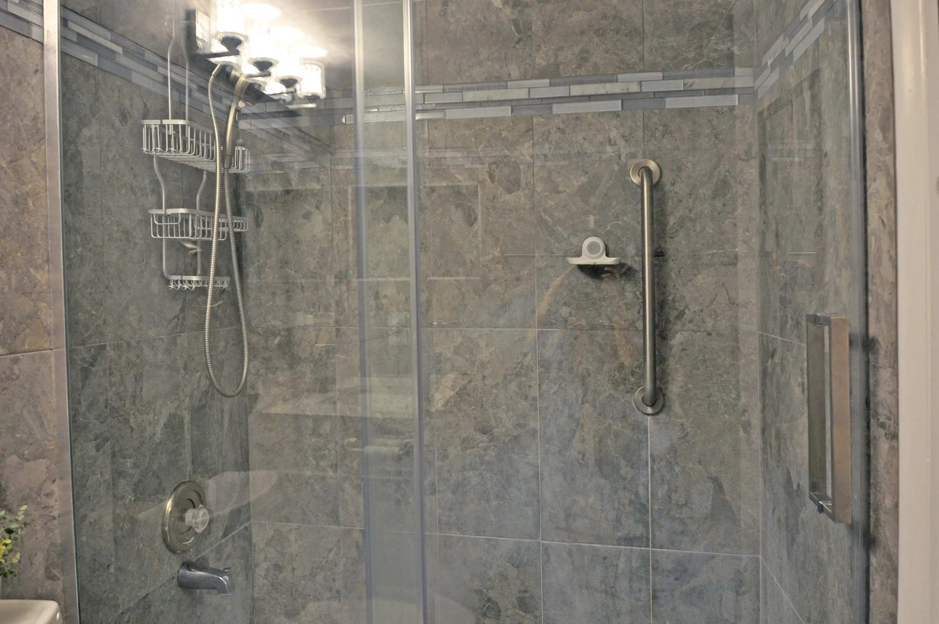 238 Chatham L
