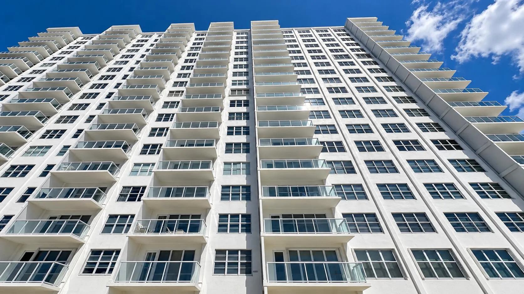 3750 Galt Ocean Drive #1705