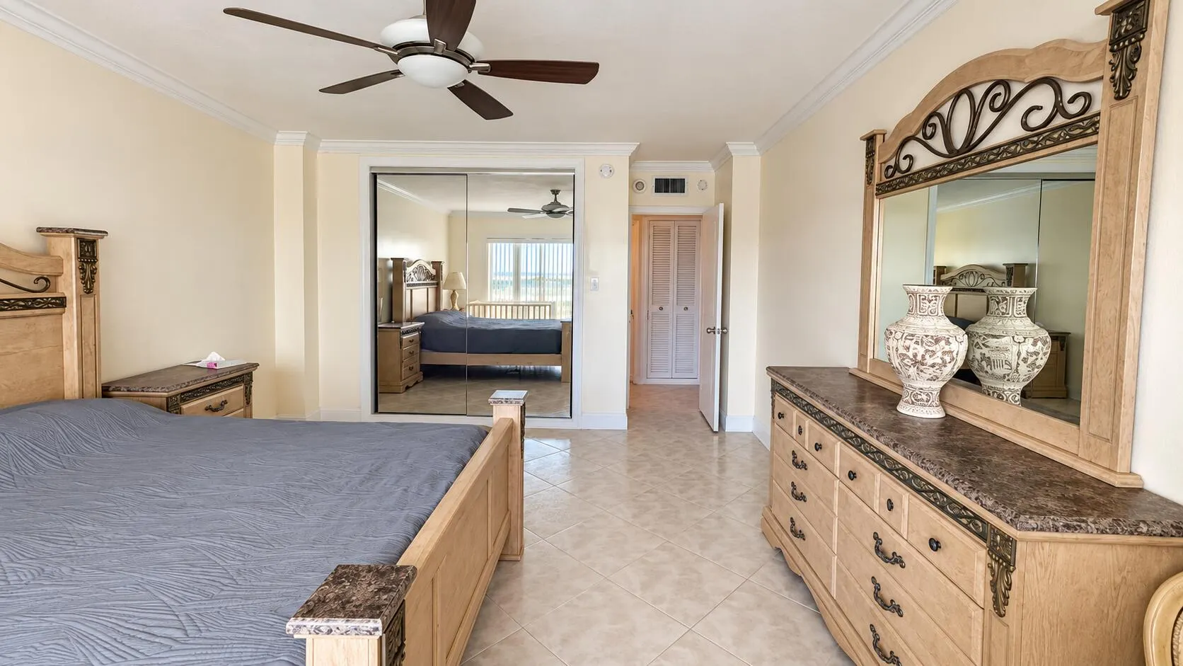 3750 Galt Ocean Drive #1705