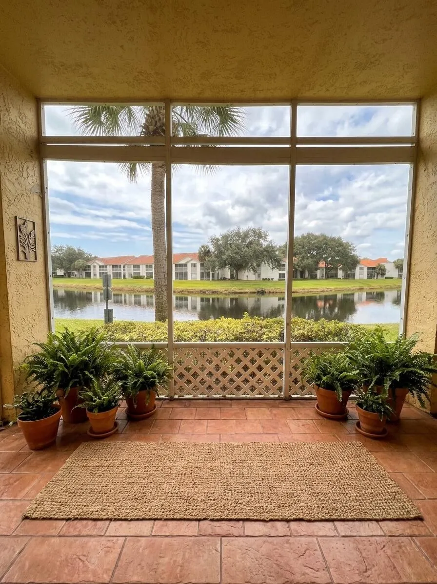 6101 GLENMOOR Drive