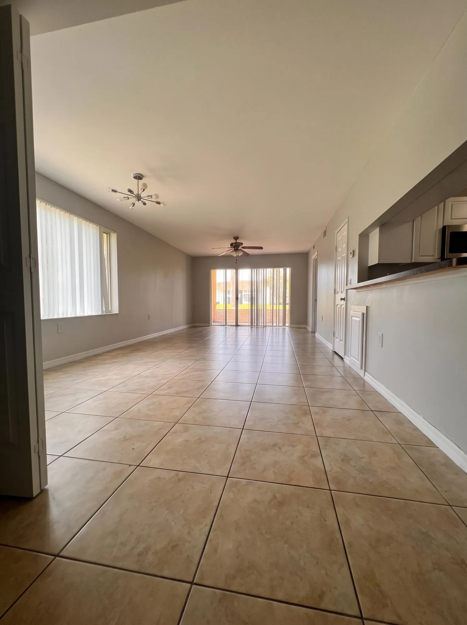 6101 GLENMOOR Drive