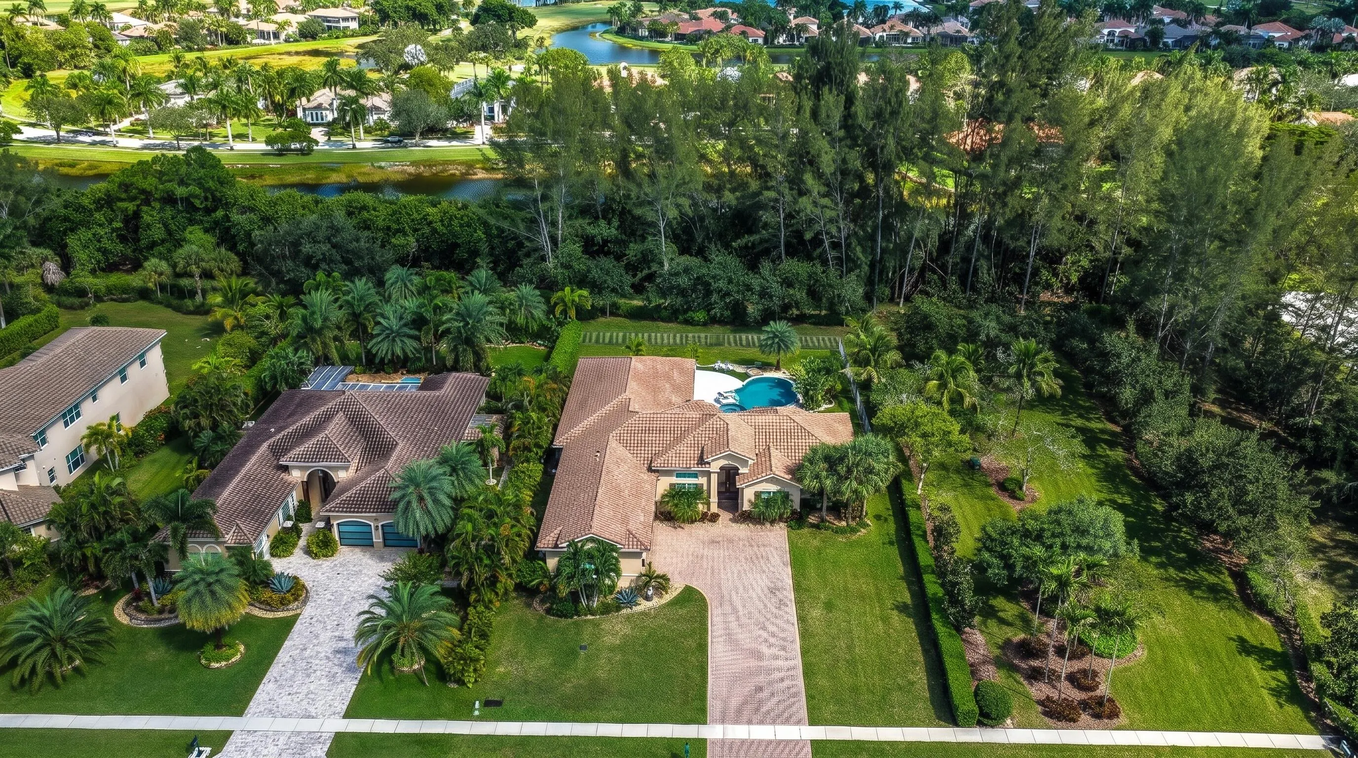7630 Maywood Crest Drive