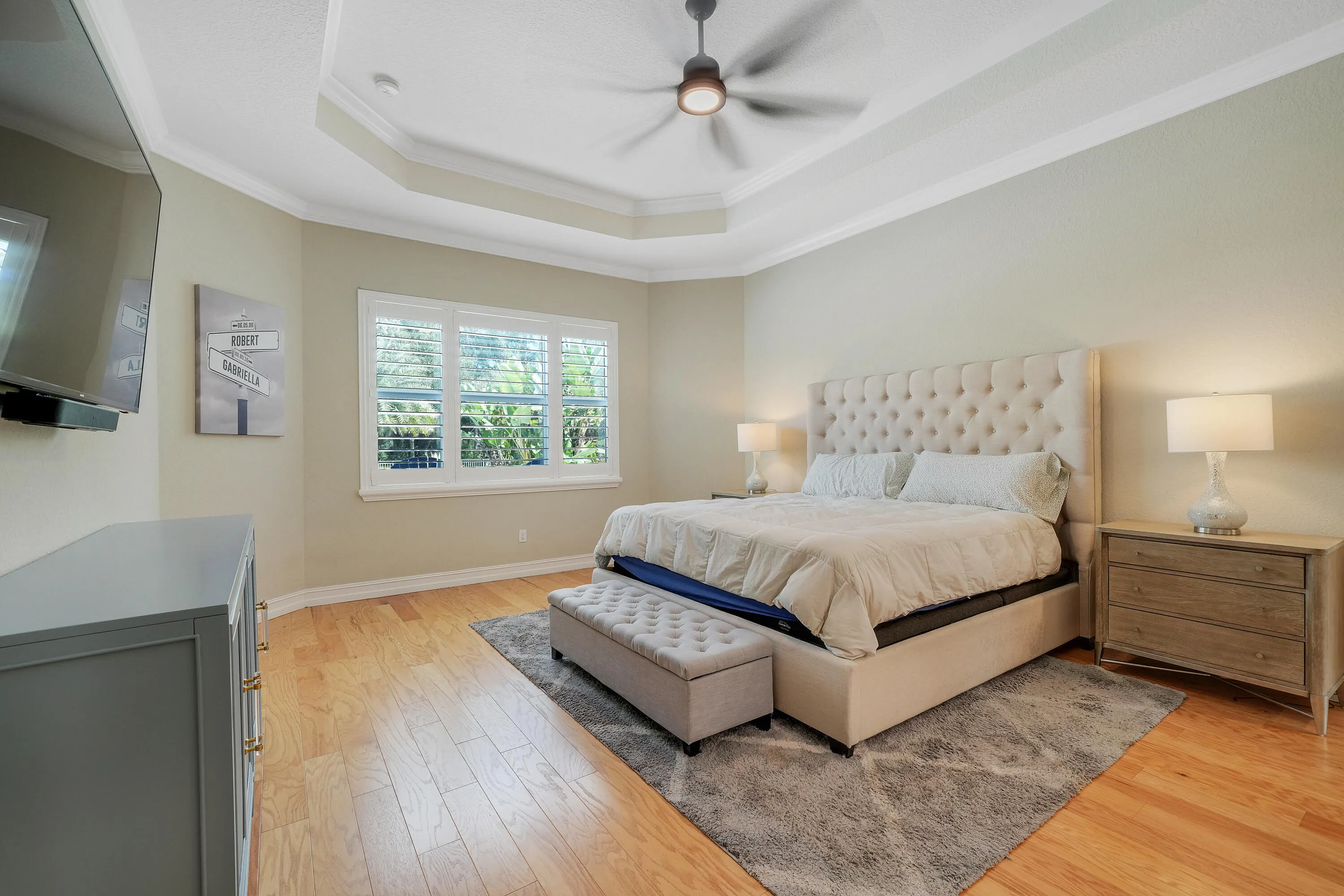 7630 Maywood Crest Drive