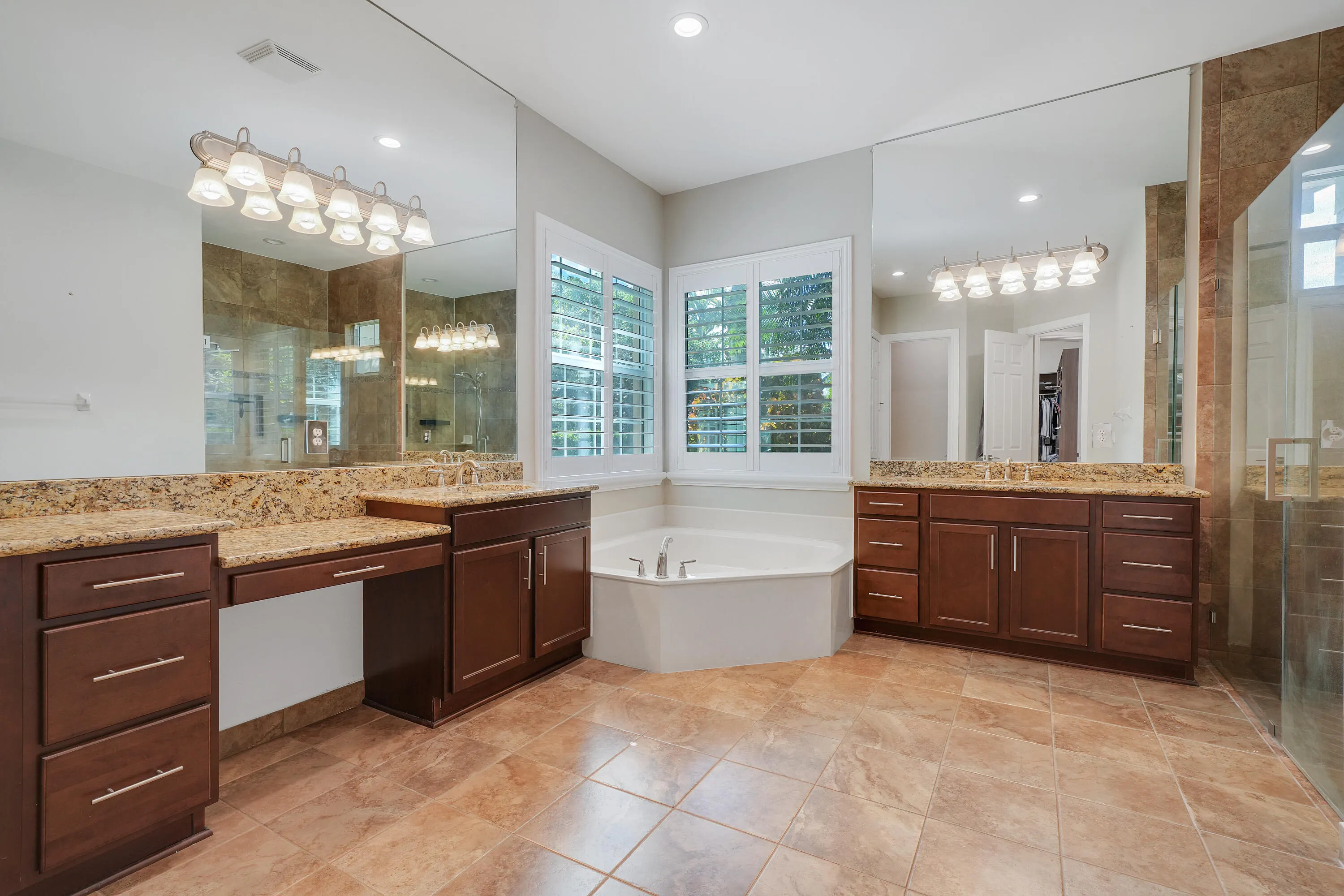 7630 Maywood Crest Drive