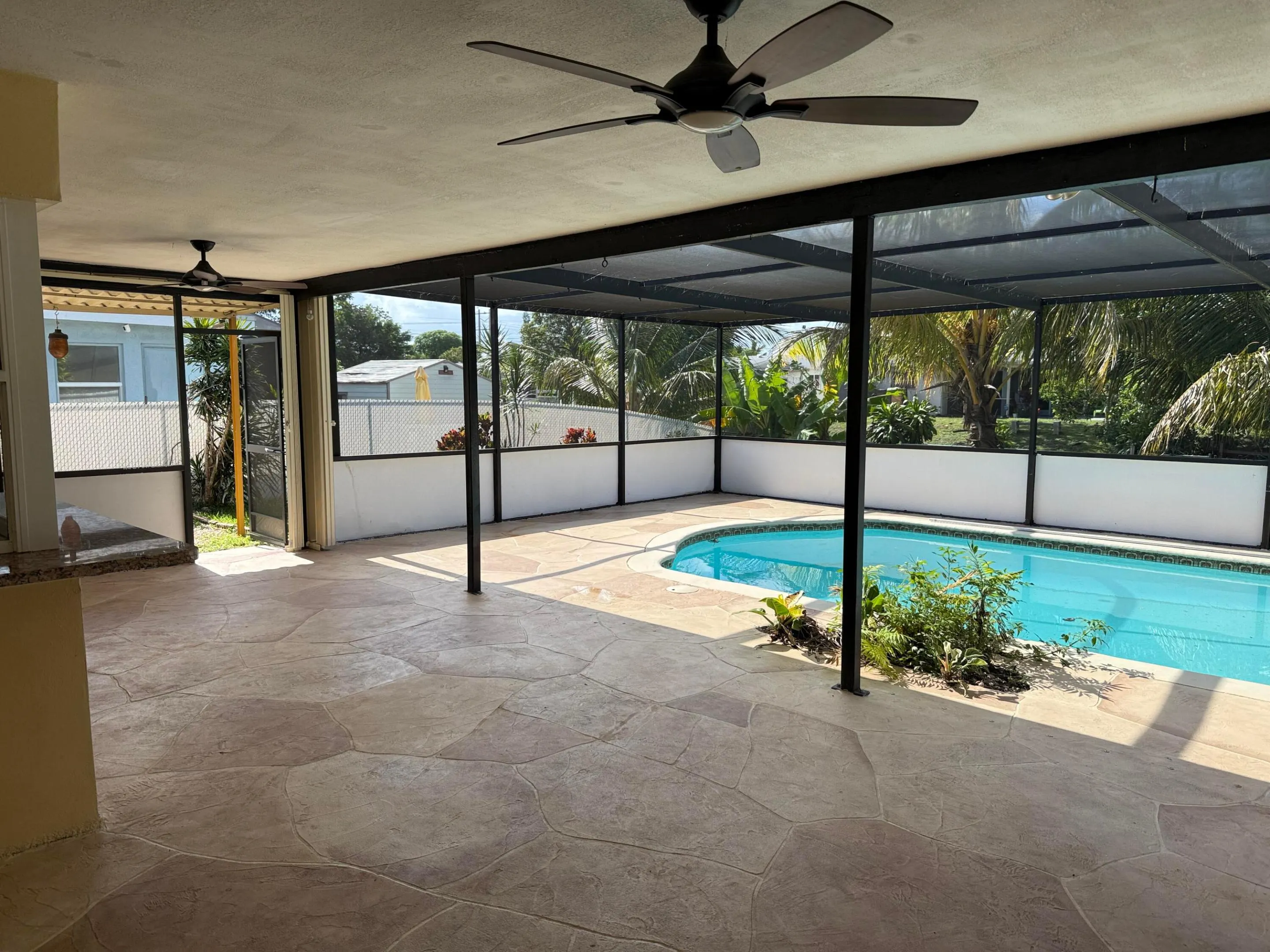 6957 NW 9TH Court