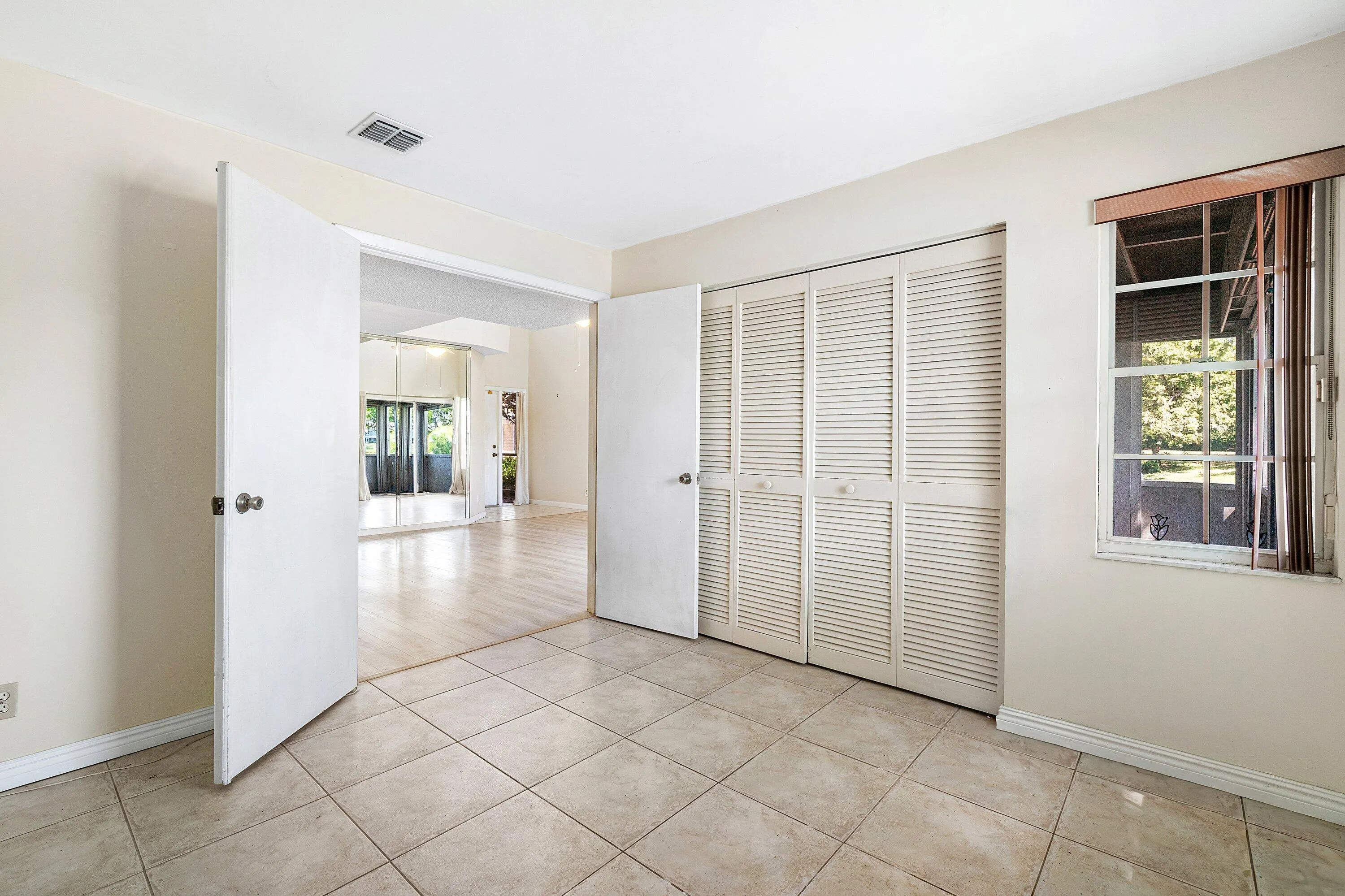 5272 BUCKHEAD Circle #01010
