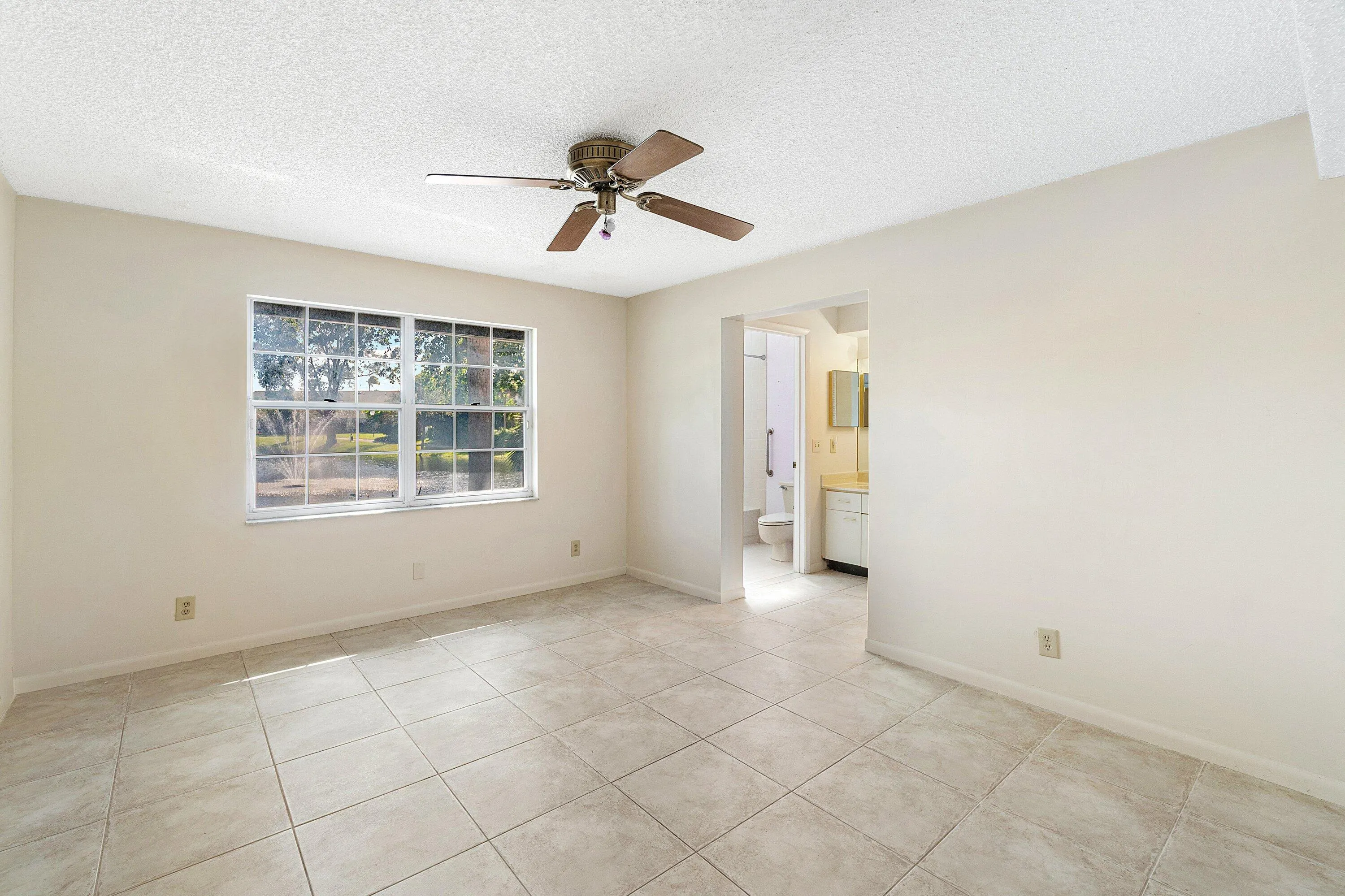 5272 BUCKHEAD Circle #01010
