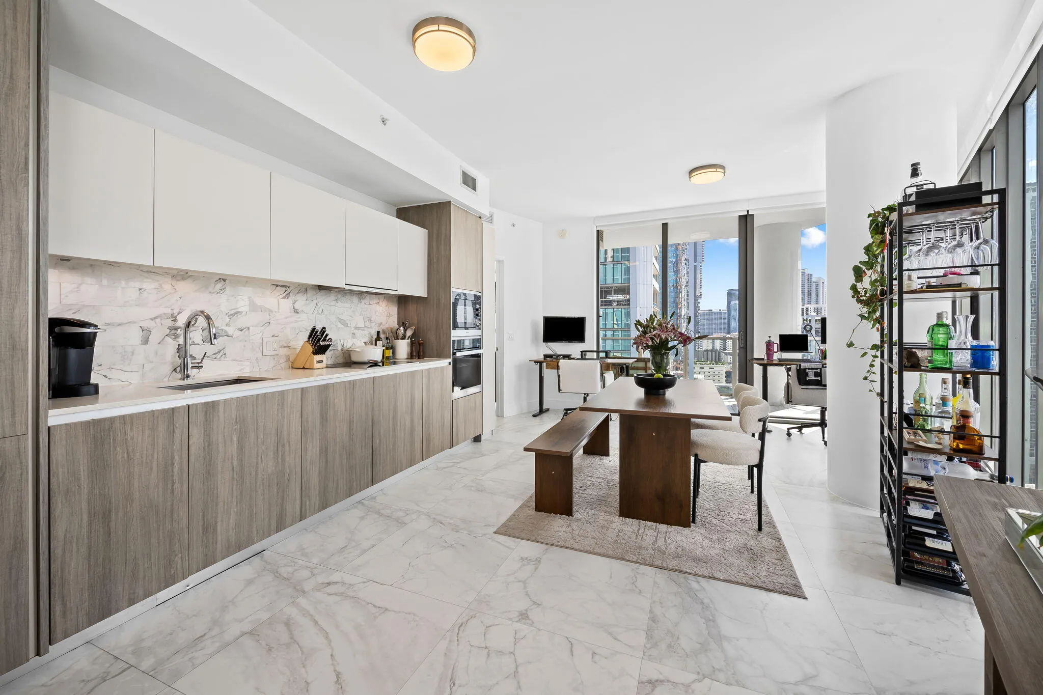 2900 NE 7th Avenue #1909