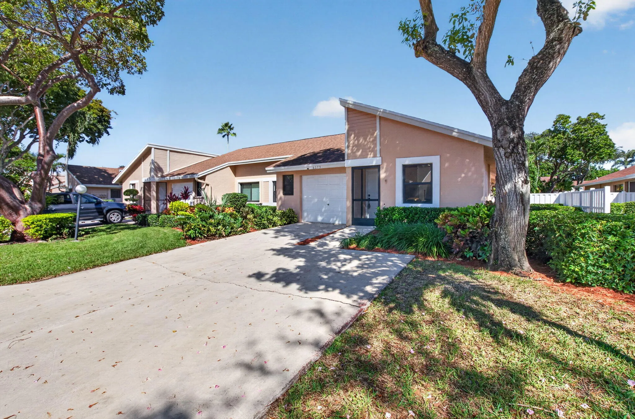 8279 Summerbreeze Lane