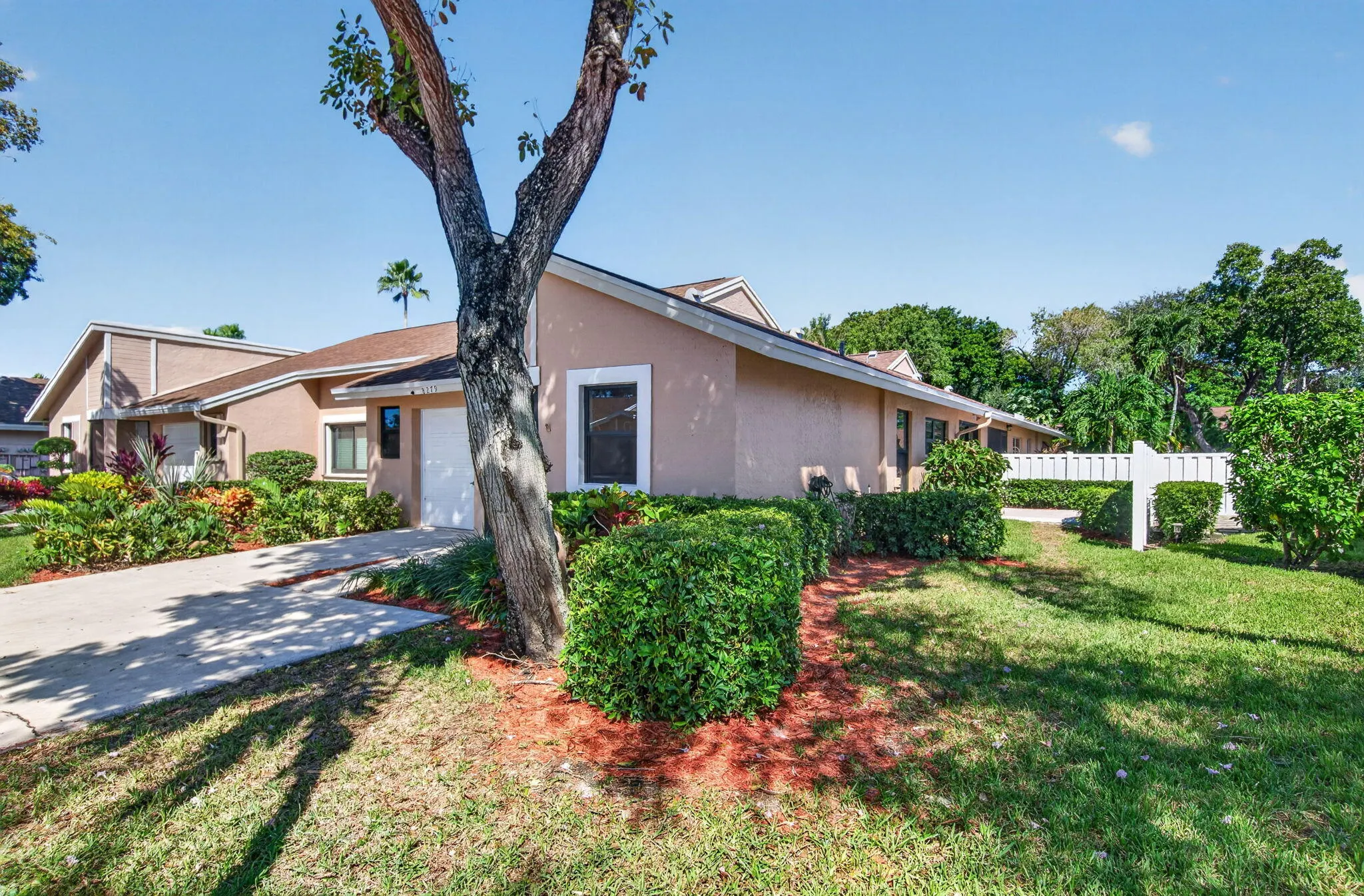 8279 Summerbreeze Lane