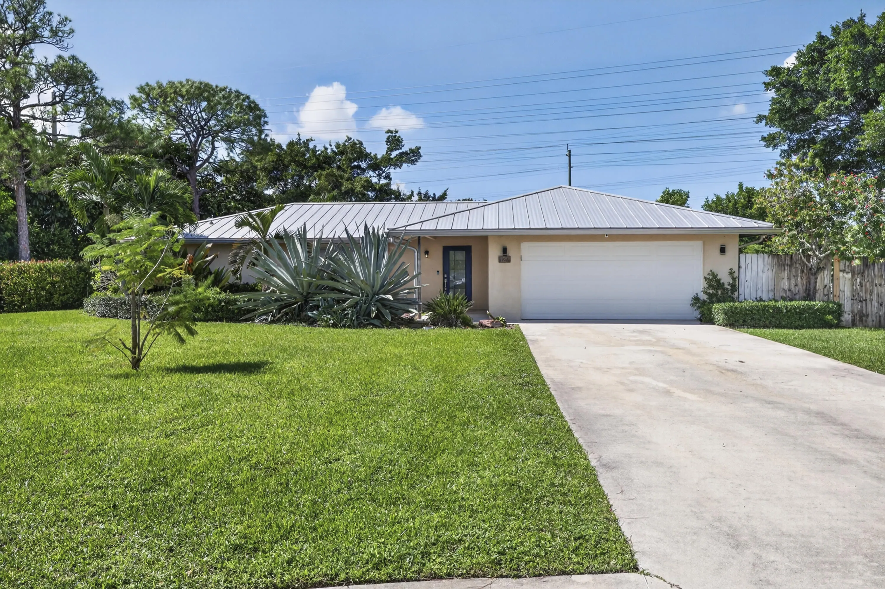 127 Raven Court