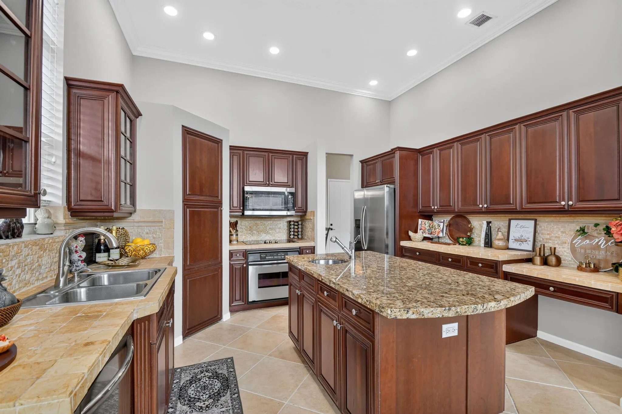 2286 MERRIWEATHER Way