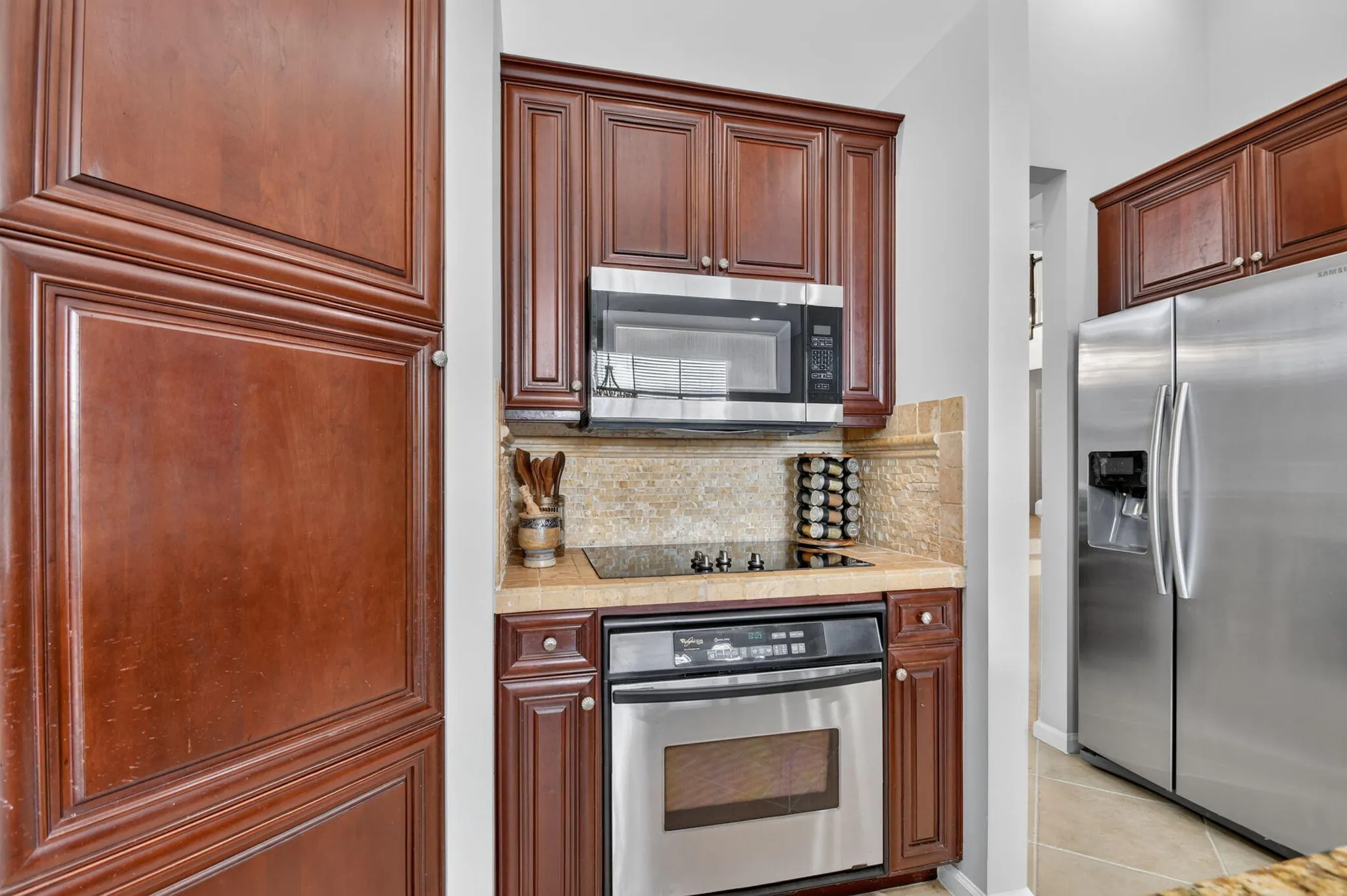 2286 MERRIWEATHER Way