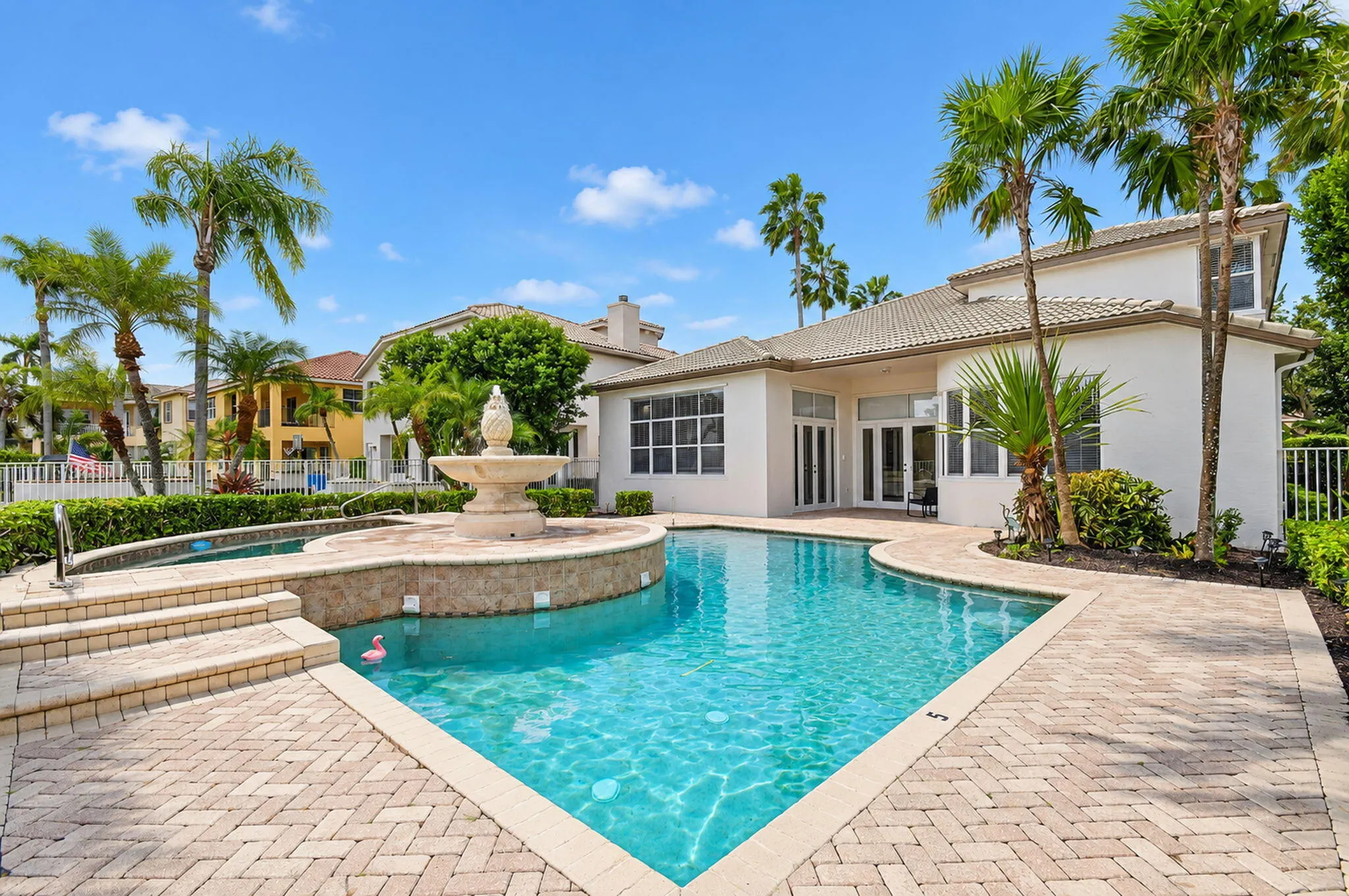 2286 MERRIWEATHER Way
