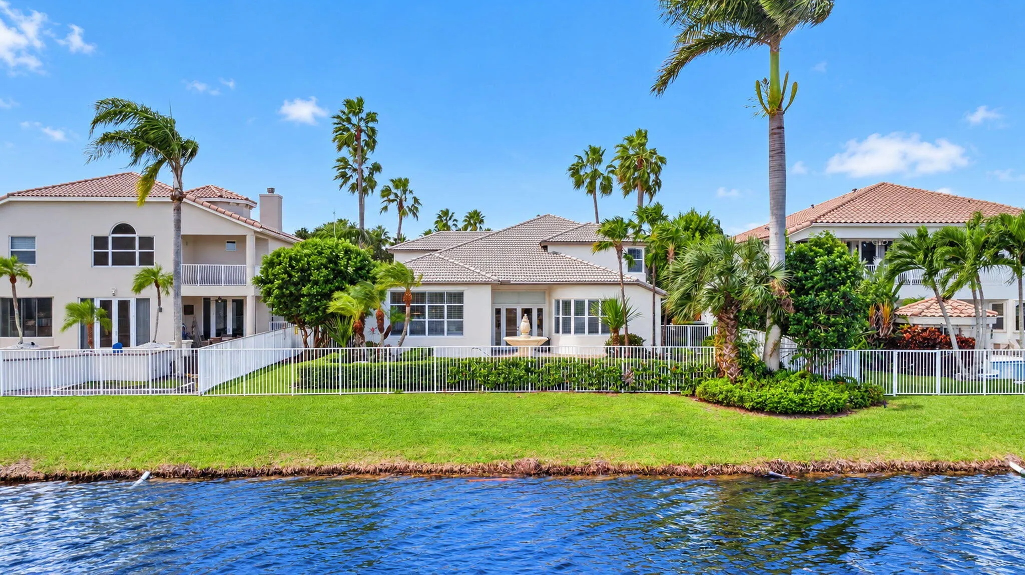 2286 MERRIWEATHER Way