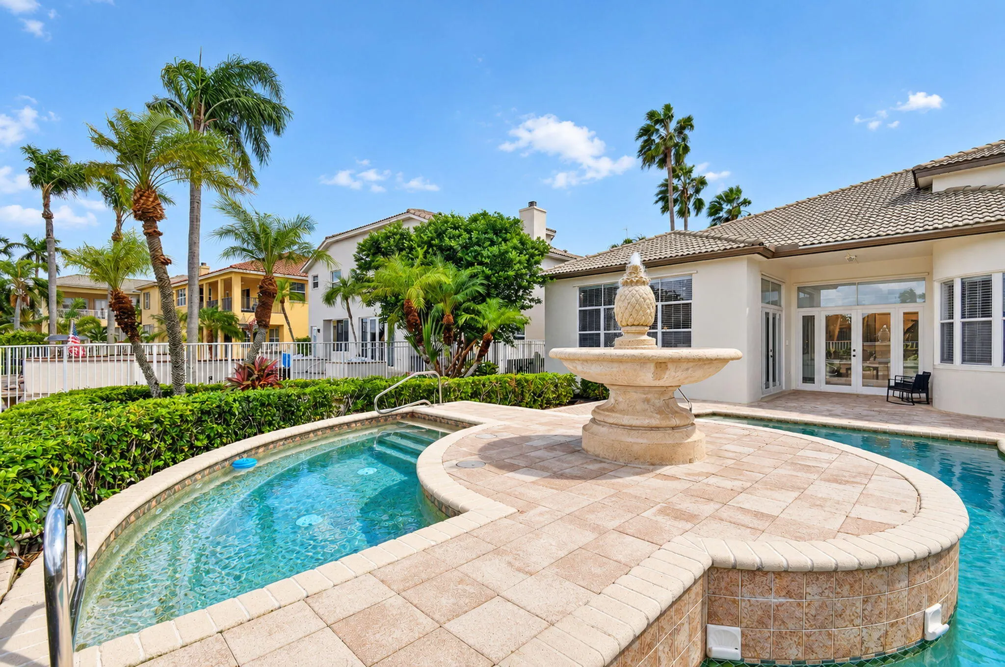 2286 MERRIWEATHER Way