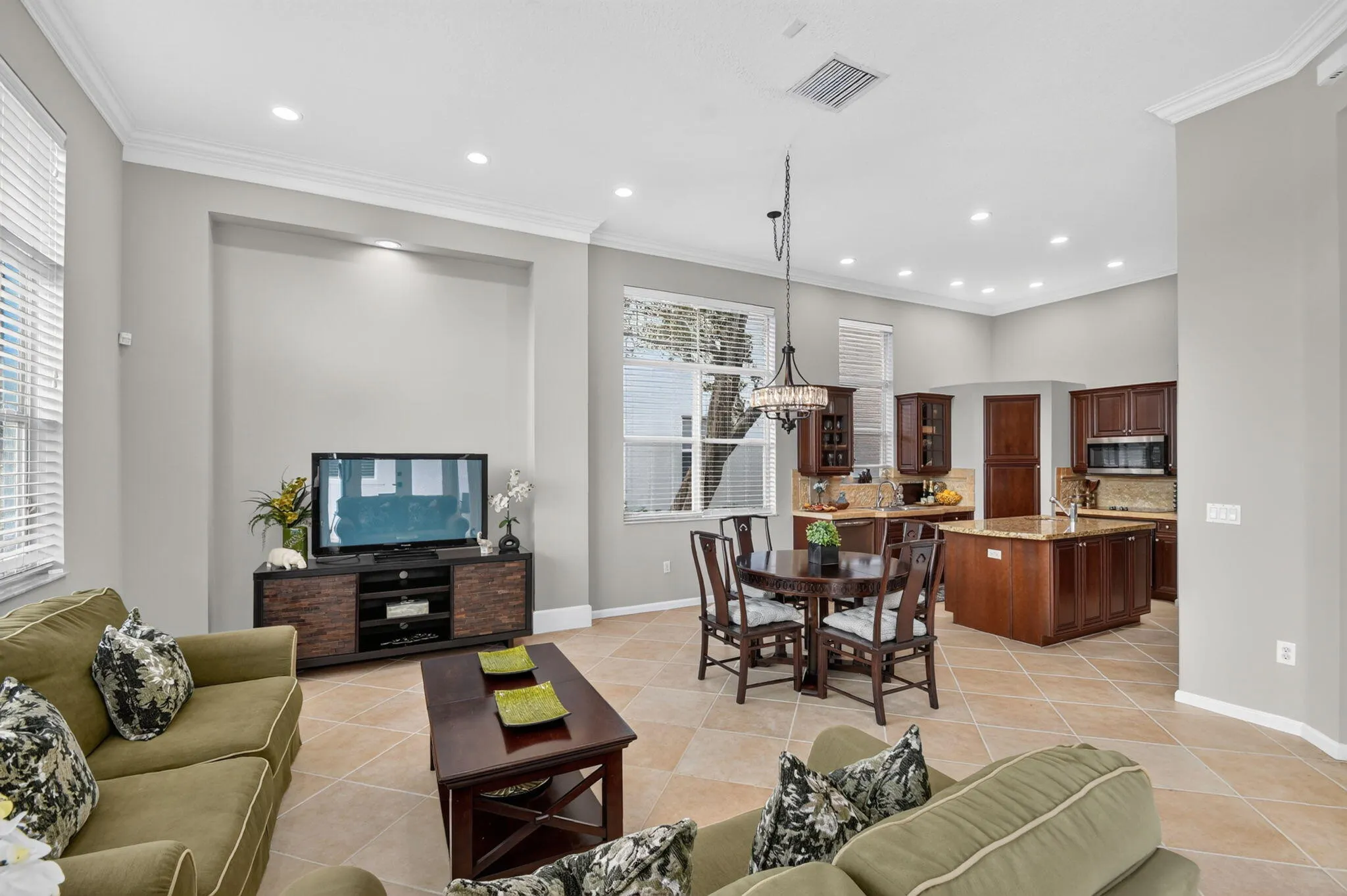 2286 MERRIWEATHER Way