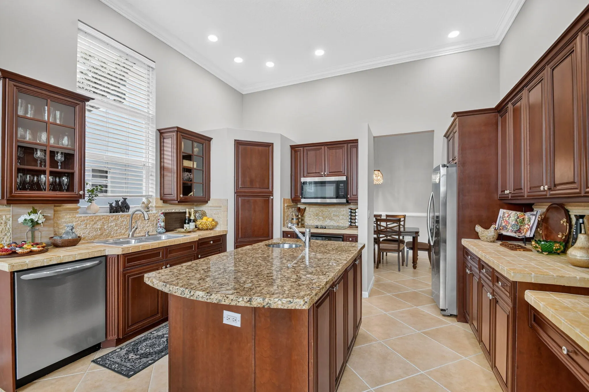2286 MERRIWEATHER Way