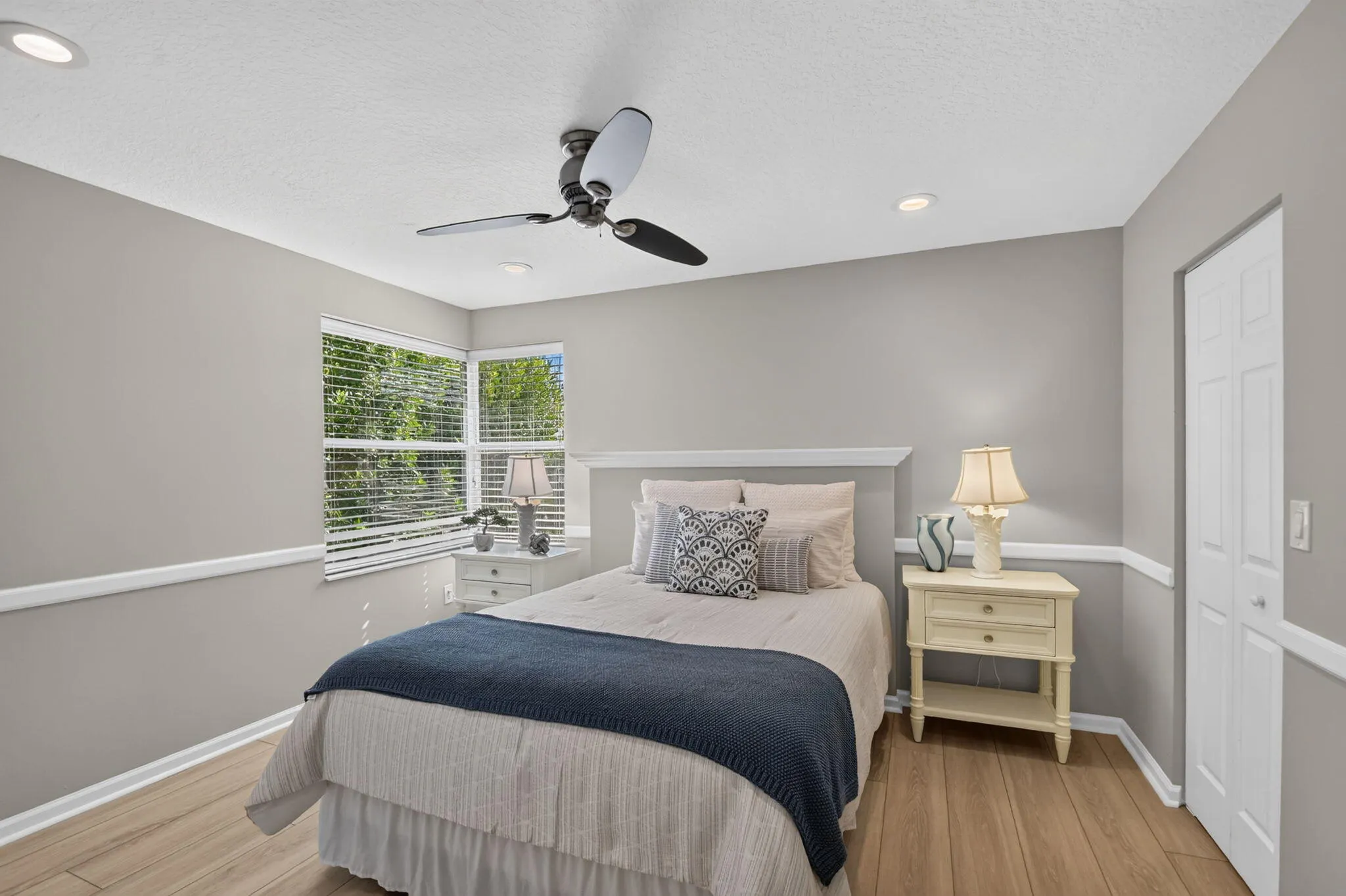 2286 MERRIWEATHER Way
