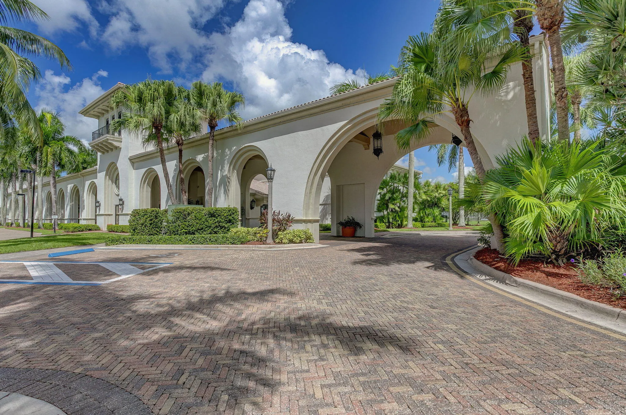2286 MERRIWEATHER Way
