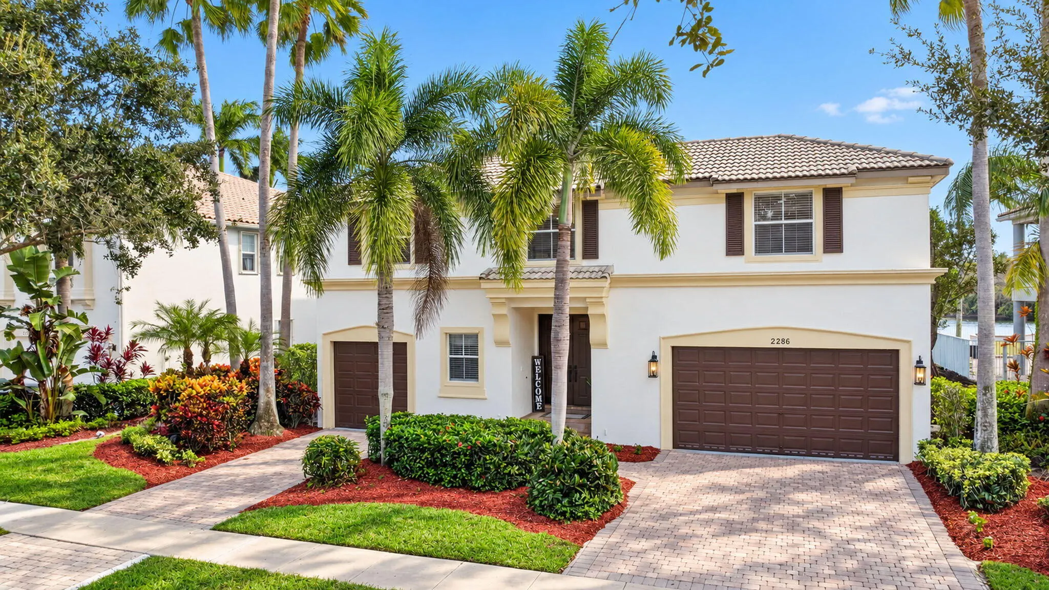 2286 MERRIWEATHER Way