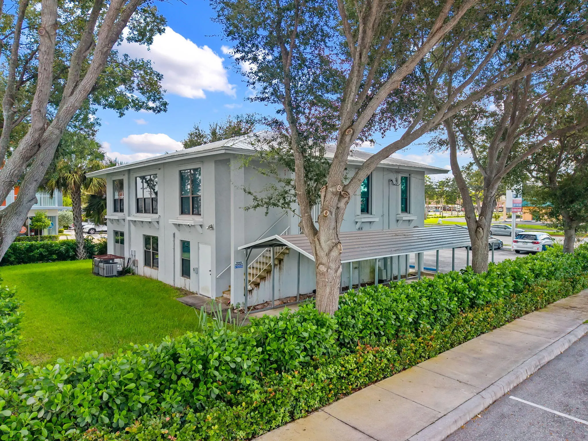7405 LAKE WORTH Road