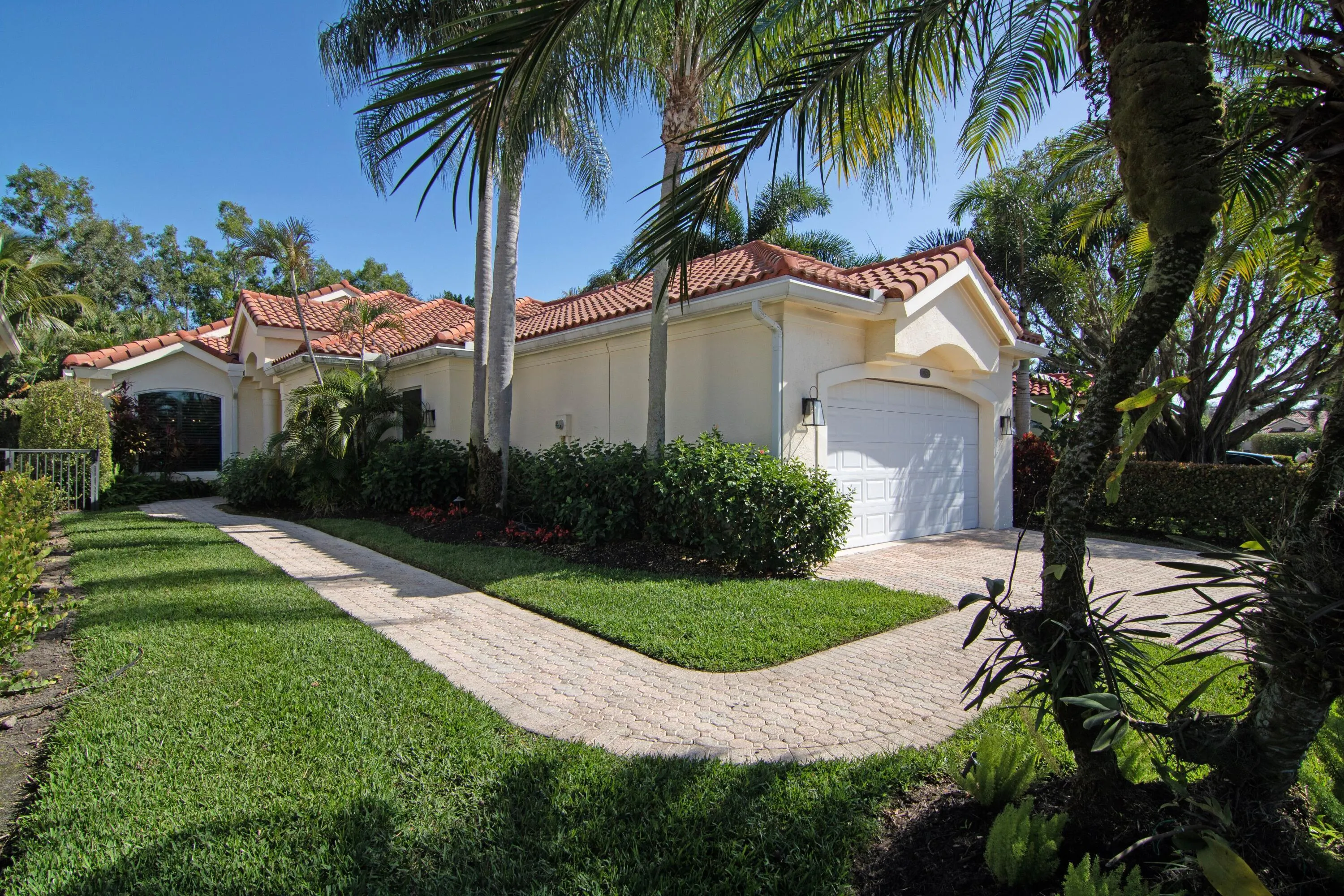 12587 Mallet Circle