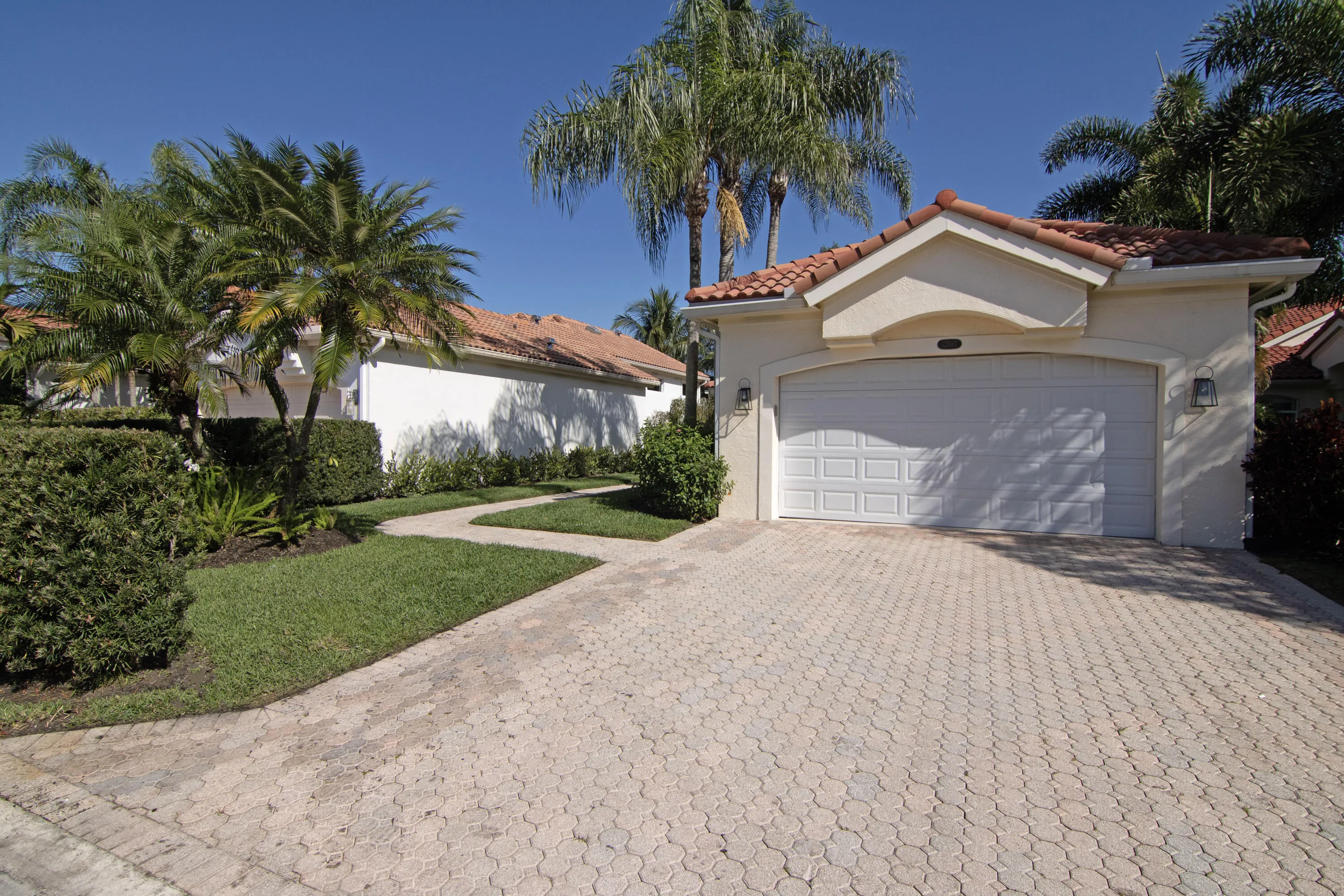 12587 Mallet Circle