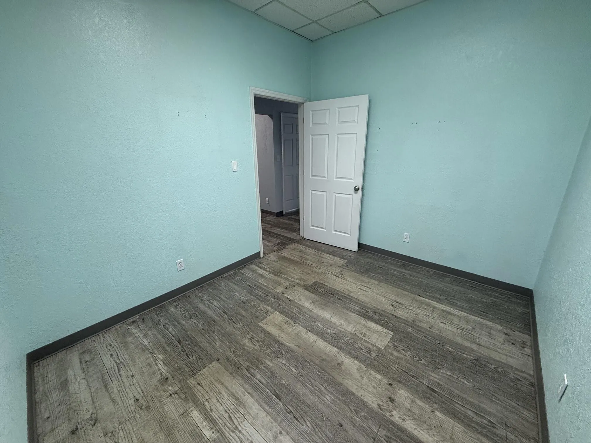 950 N Courtenay Parkway #13