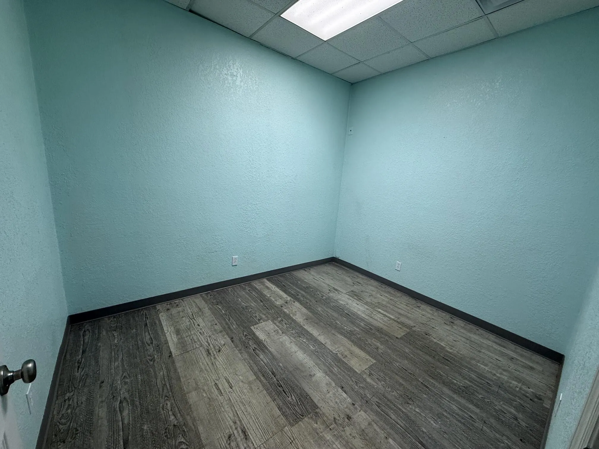950 N Courtenay Parkway #13