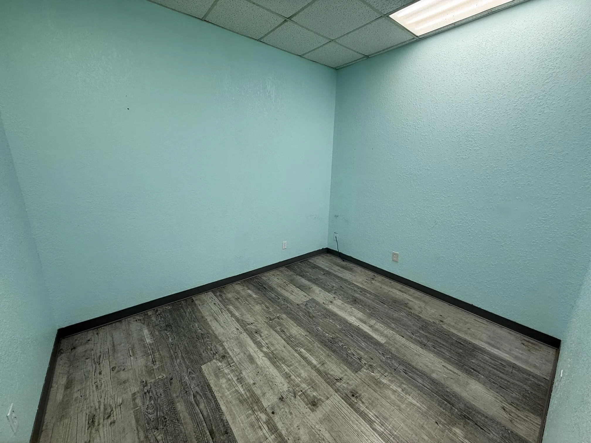 950 N Courtenay Parkway #13