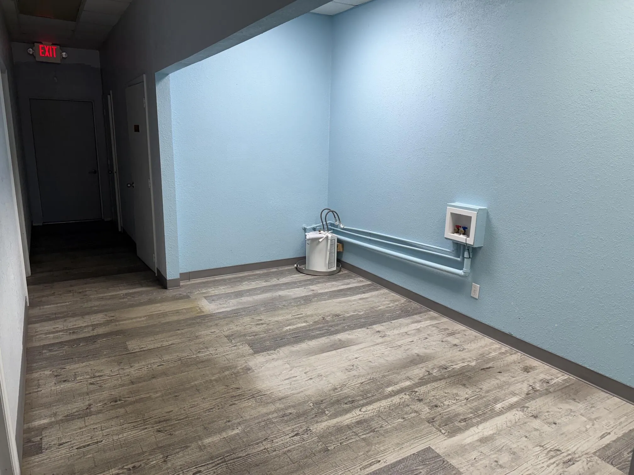 950 N Courtenay Parkway #13