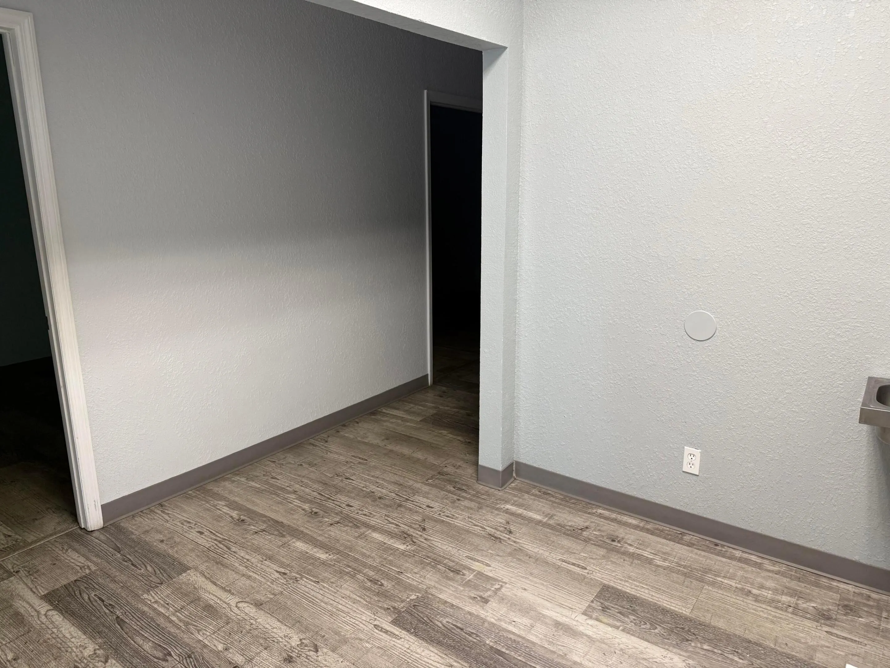 950 N Courtenay Parkway #13