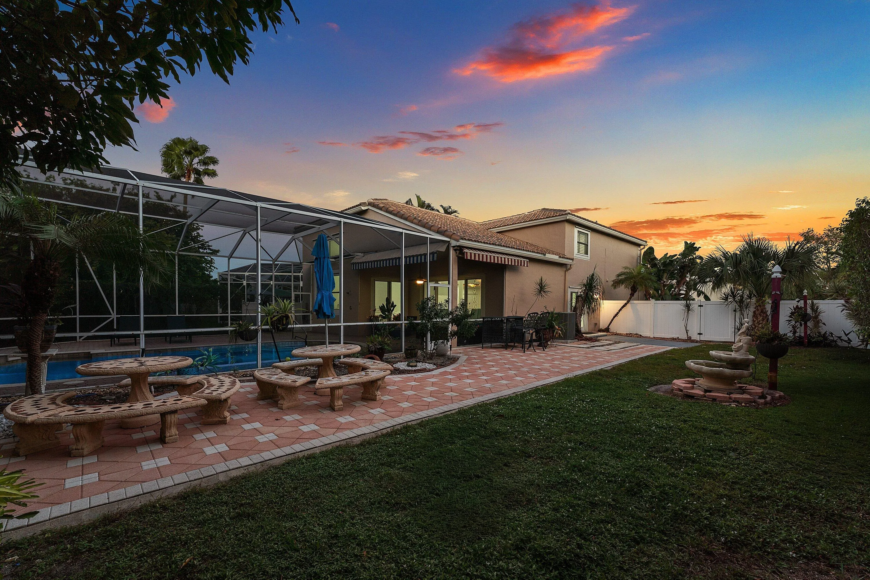6486 Brava Way