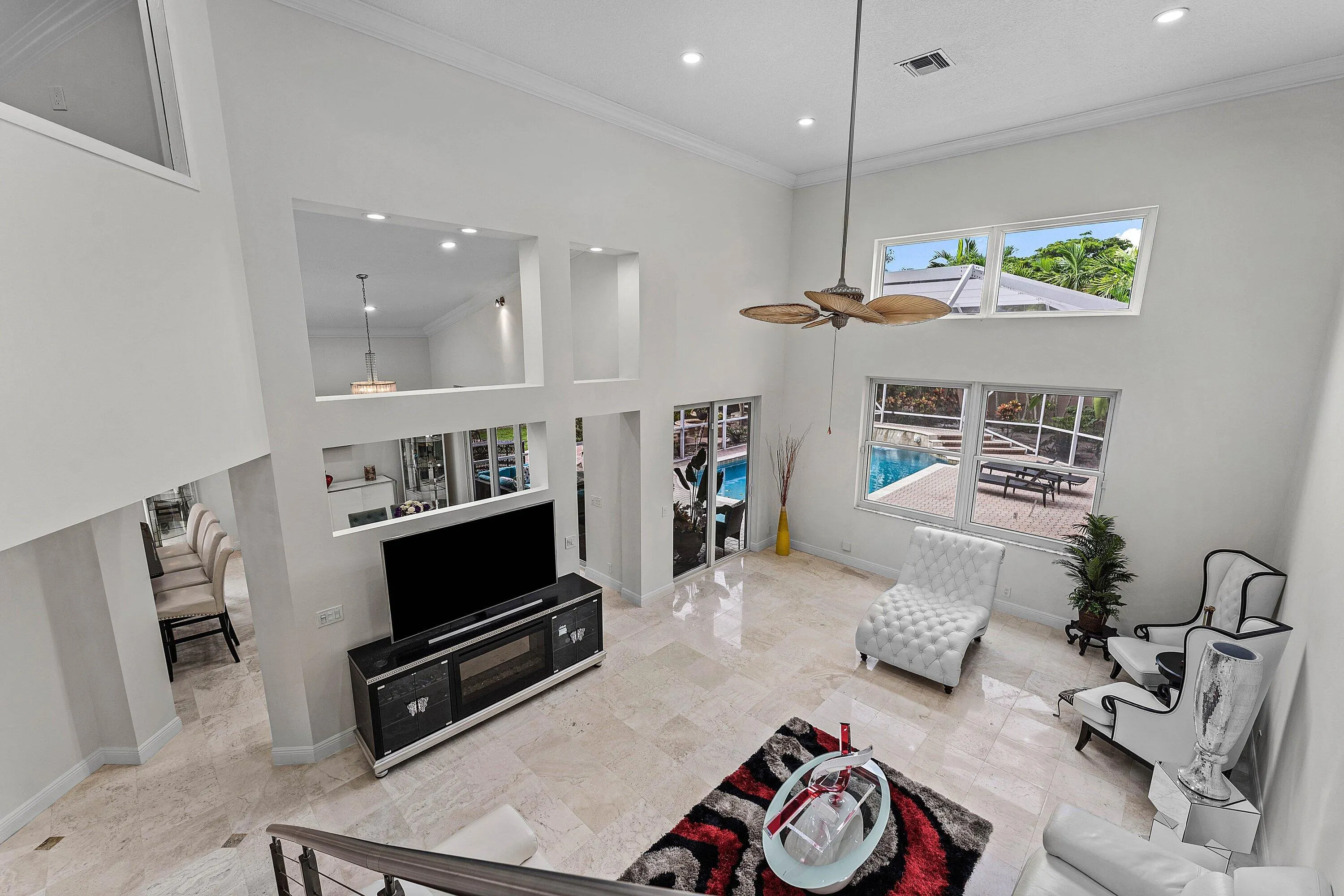 6486 Brava Way