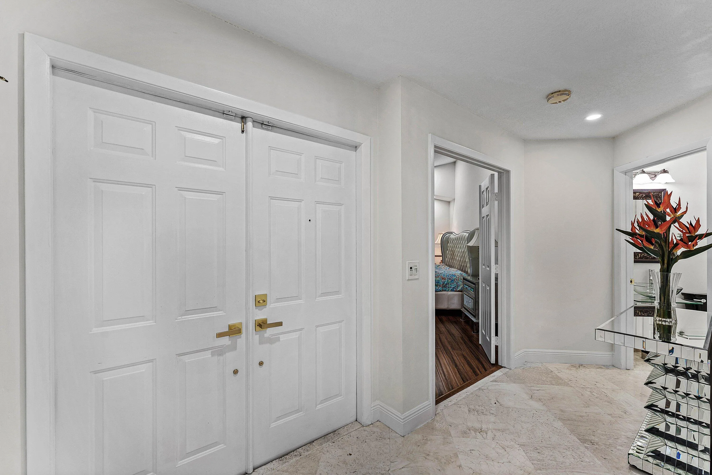 6486 Brava Way
