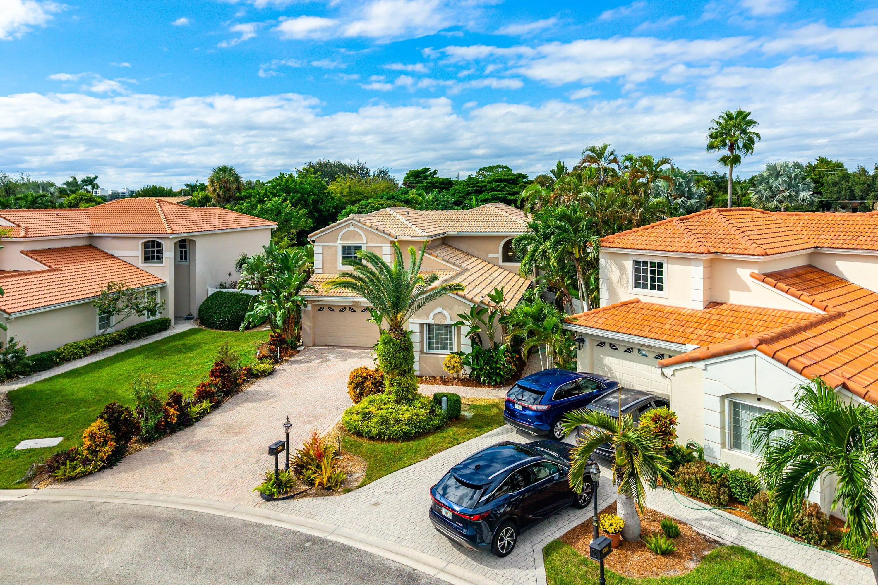 6486 Brava Way