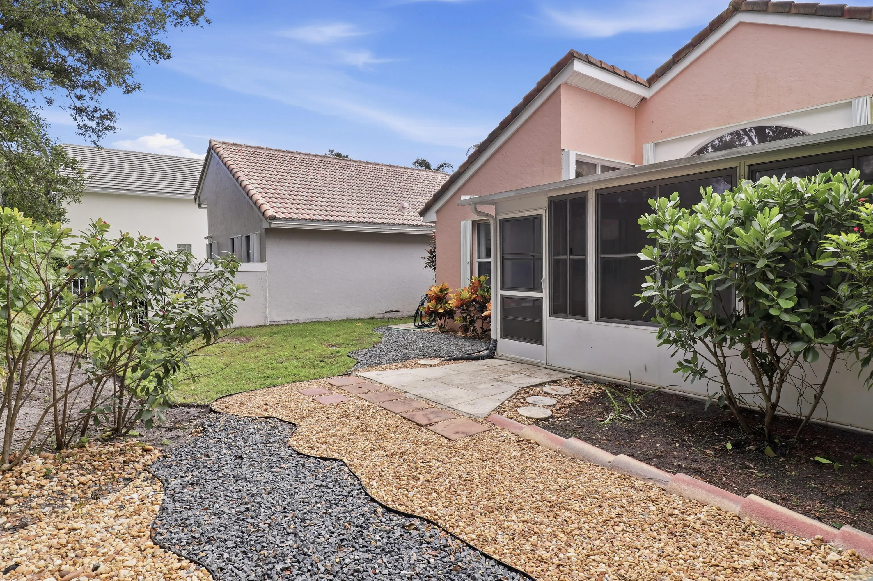 2107 SW Augusta Trace