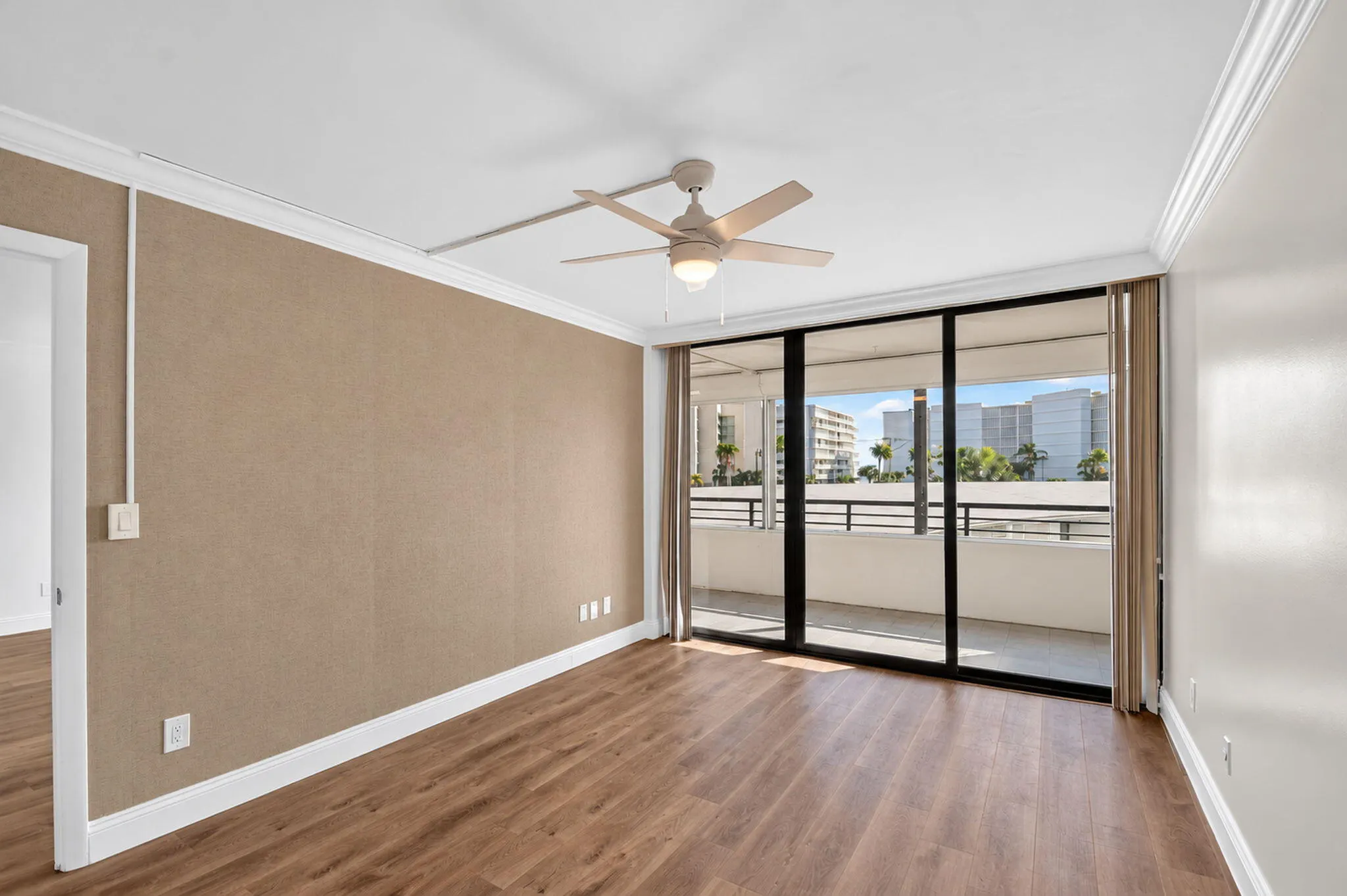 3589 S OCEAN Boulevard #303