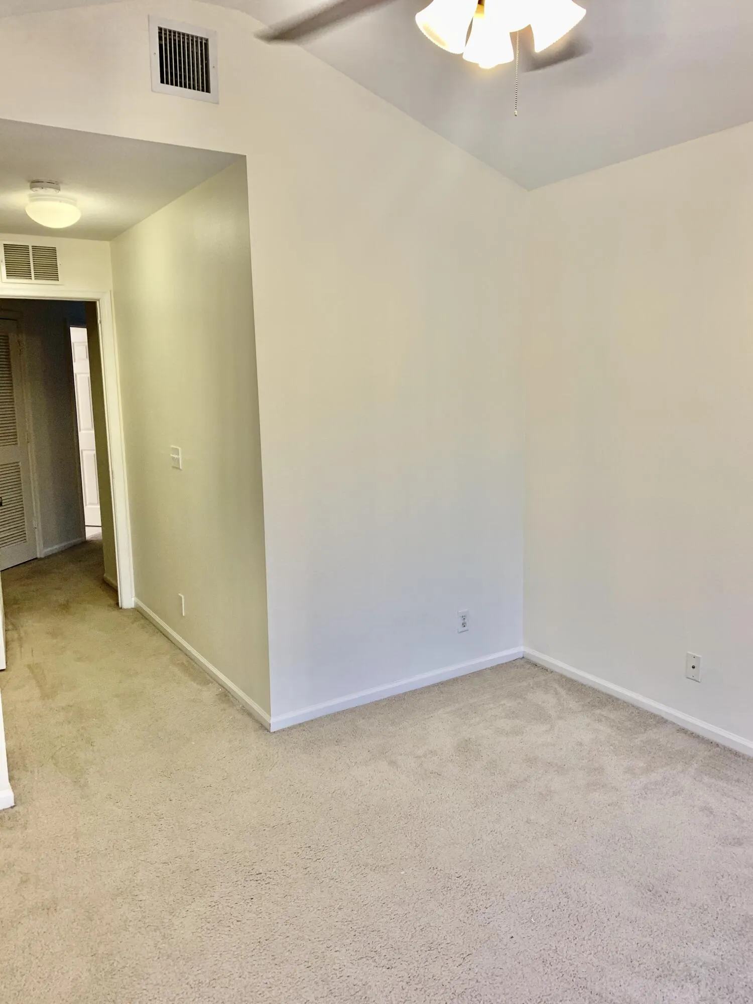 1035 WOODFIELD Road