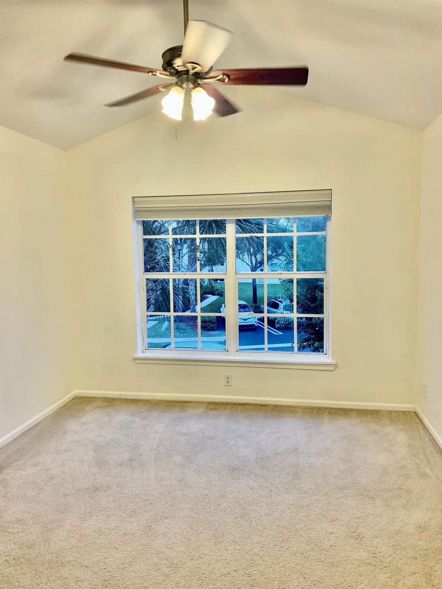 1035 WOODFIELD Road