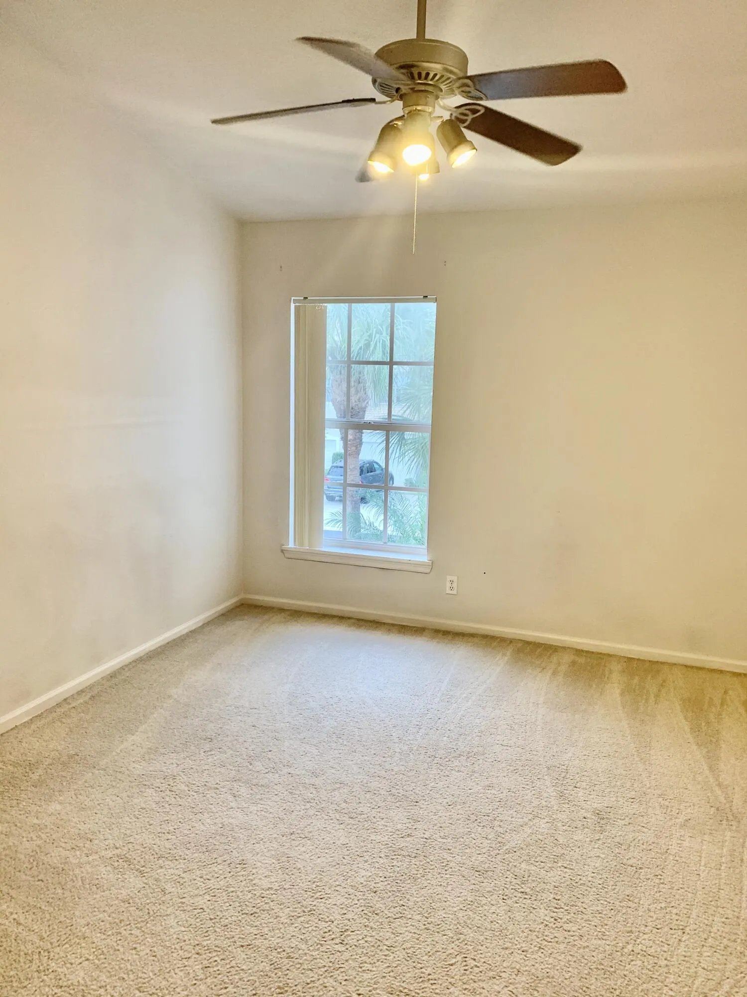 1035 WOODFIELD Road